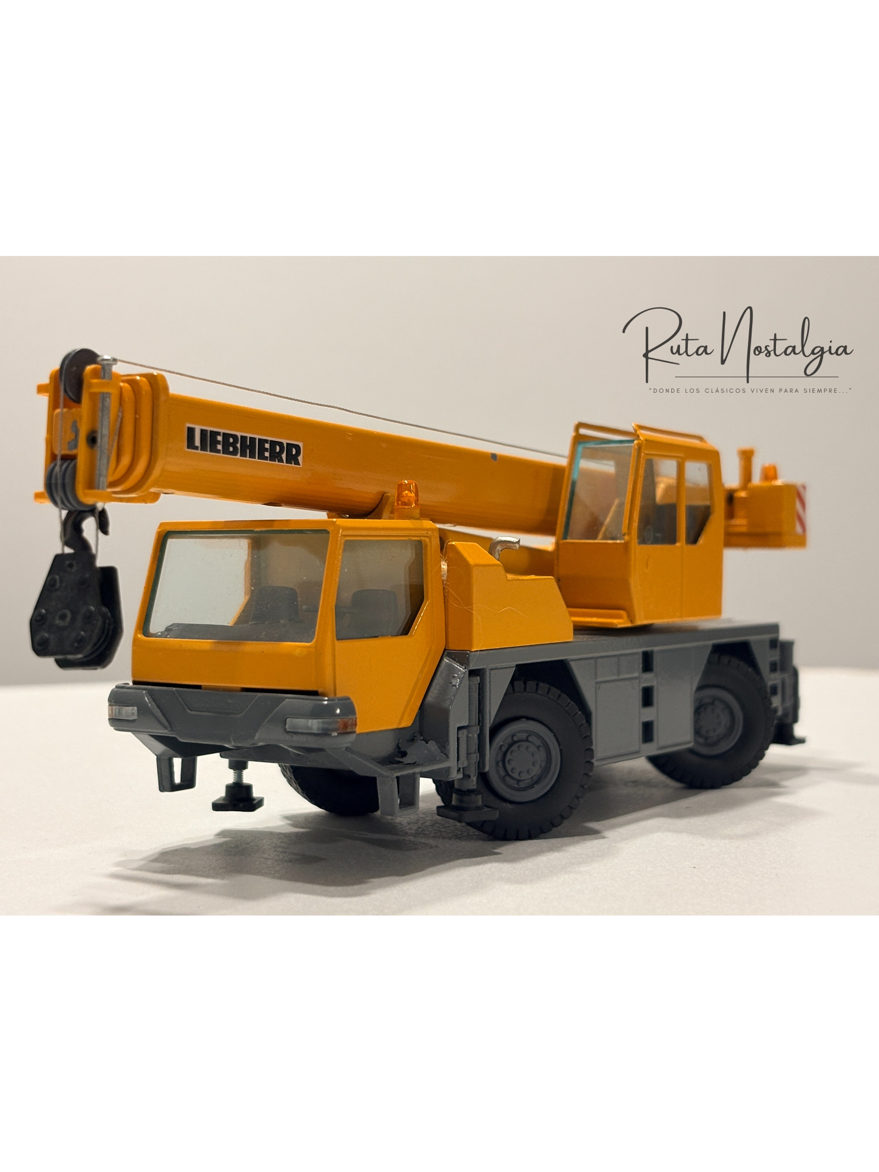 Liebherr LTM 1030-2.1 Conrad | Grúa móvil de 2 ejes a escala 1:50. Modelo raro  en Chile - Comprado. a coleccionista - 2