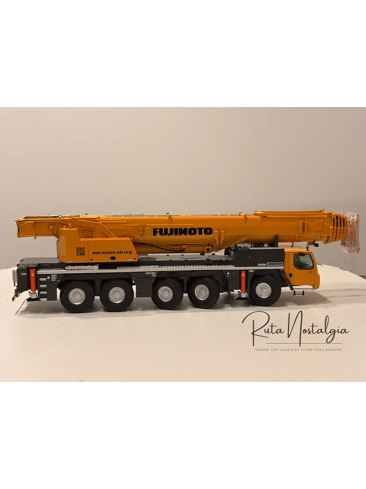 Grúa móvil todo terreno Liebherr LTM 1250-5.1  | NZG Modelle (Alemania) Escala 1:50 | Modelos: Jaromin y Fujimoto Juki 17