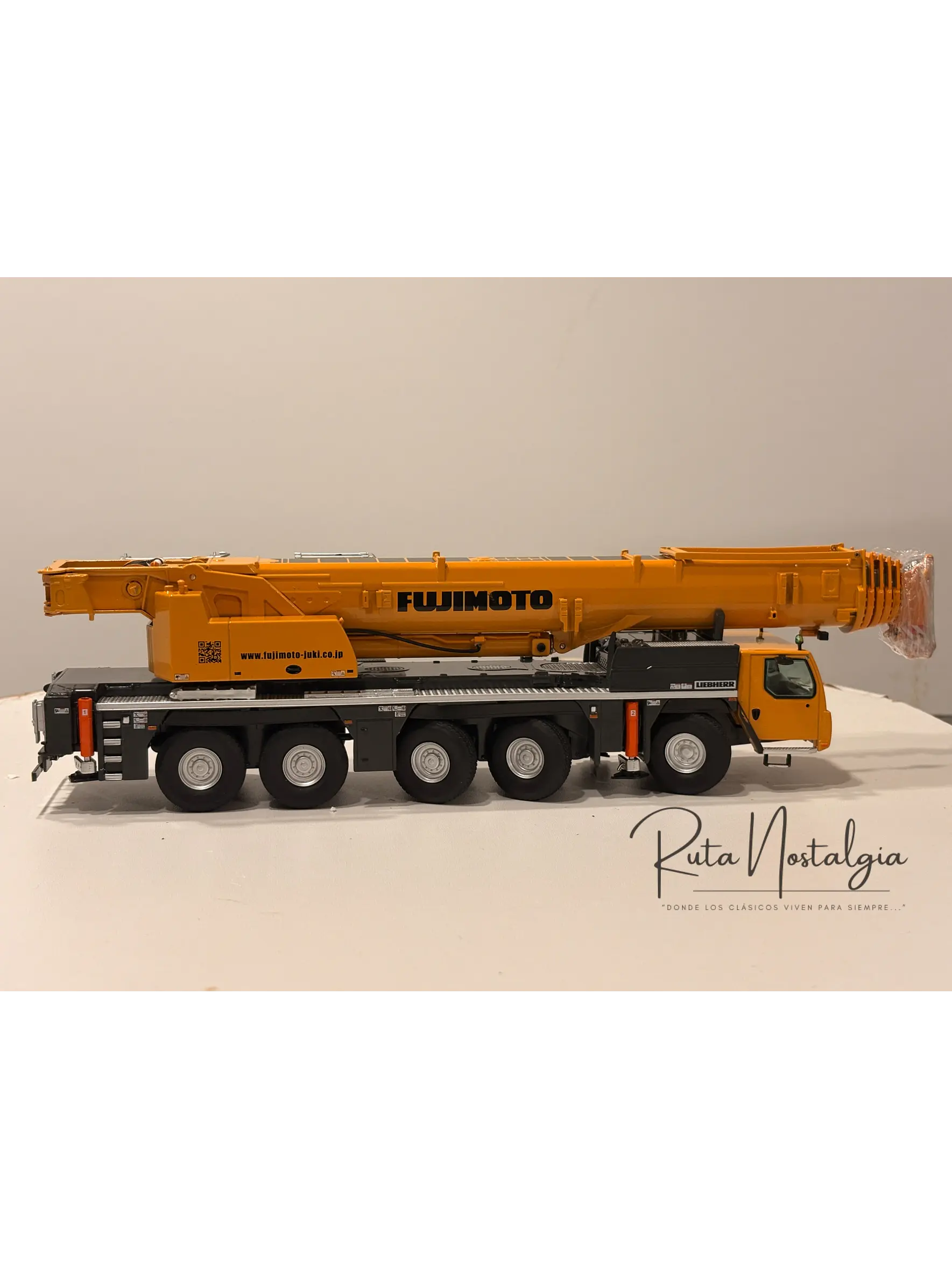 Grúa móvil todo terreno Liebherr LTM 1250-5.1  | NZG Modelle (Alemania) Escala 1:50 | Modelos: Jaromin y Fujimoto Juki 17