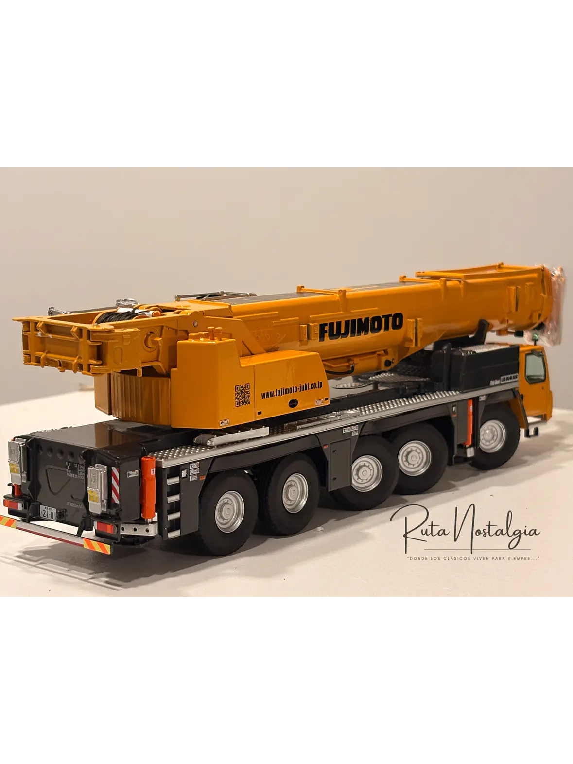 Grúa móvil todo terreno Liebherr LTM 1250-5.1  | NZG Modelle (Alemania) Escala 1:50 | Modelos: Jaromin y Fujimoto Juki 18