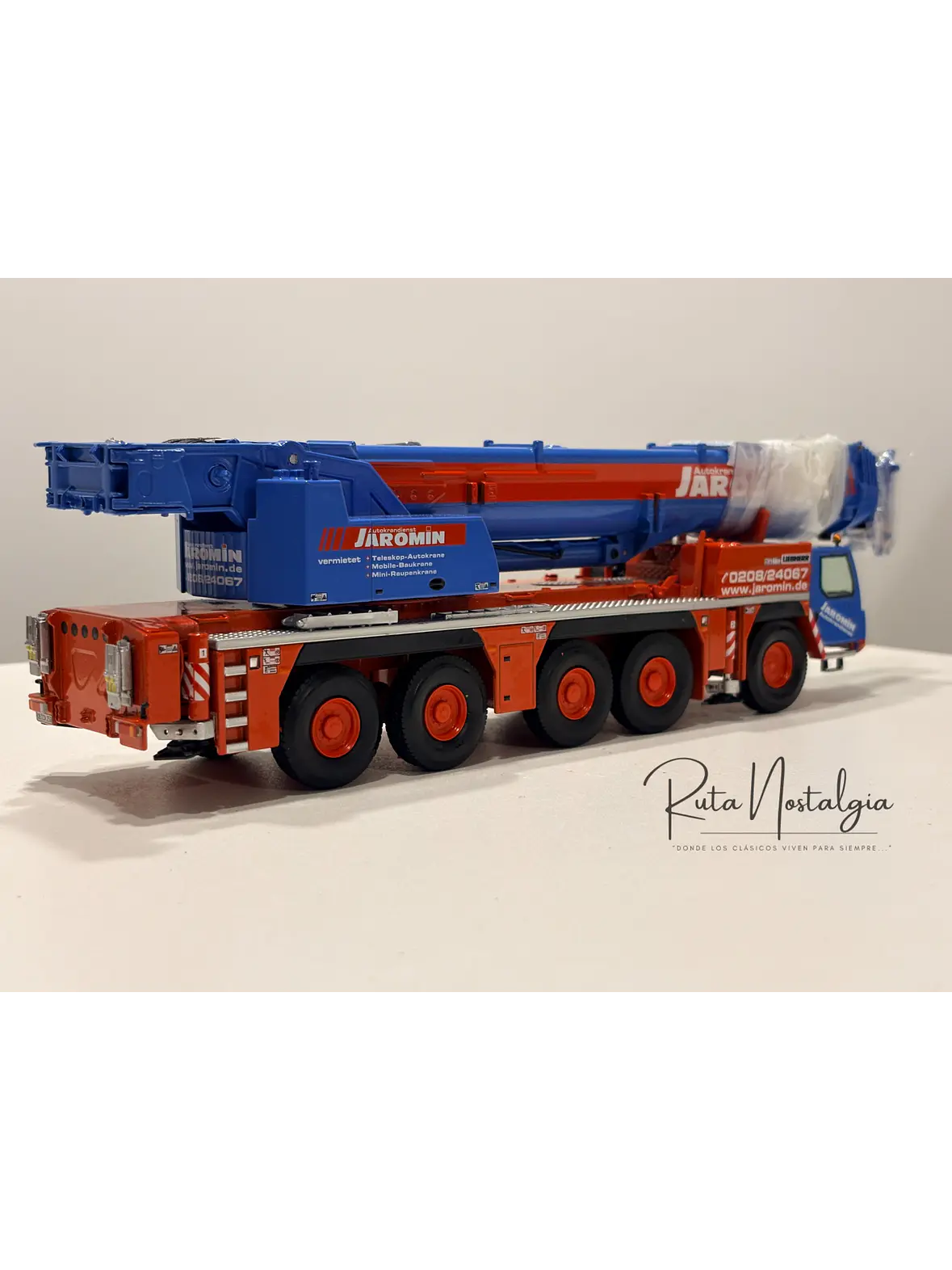 Grúa móvil todo terreno Liebherr LTM 1250-5.1  | NZG Modelle (Alemania) Escala 1:50 | Modelos: Jaromin y Fujimoto Juki 7