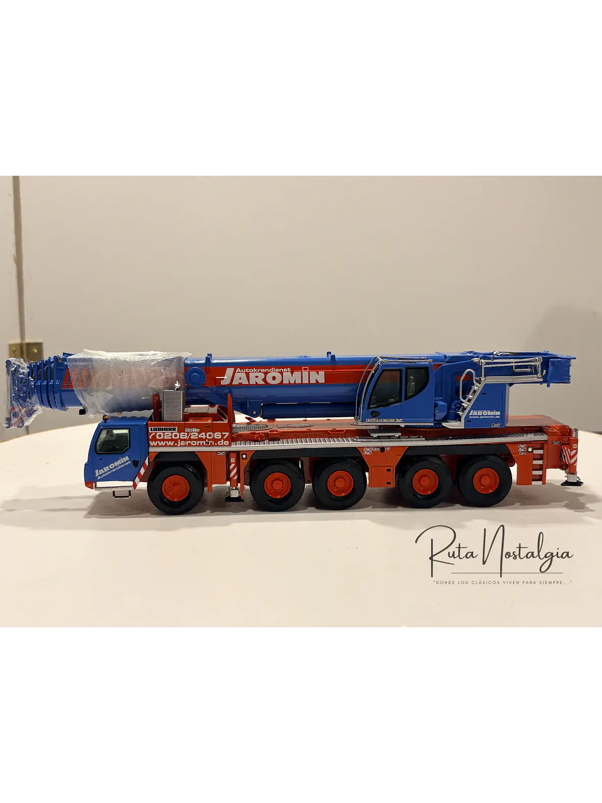 Grúa móvil todo terreno Liebherr LTM 1250-5.1  | NZG Modelle (Alemania) Escala 1:50 | Modelos: Jaromin y Fujimoto Juki 9