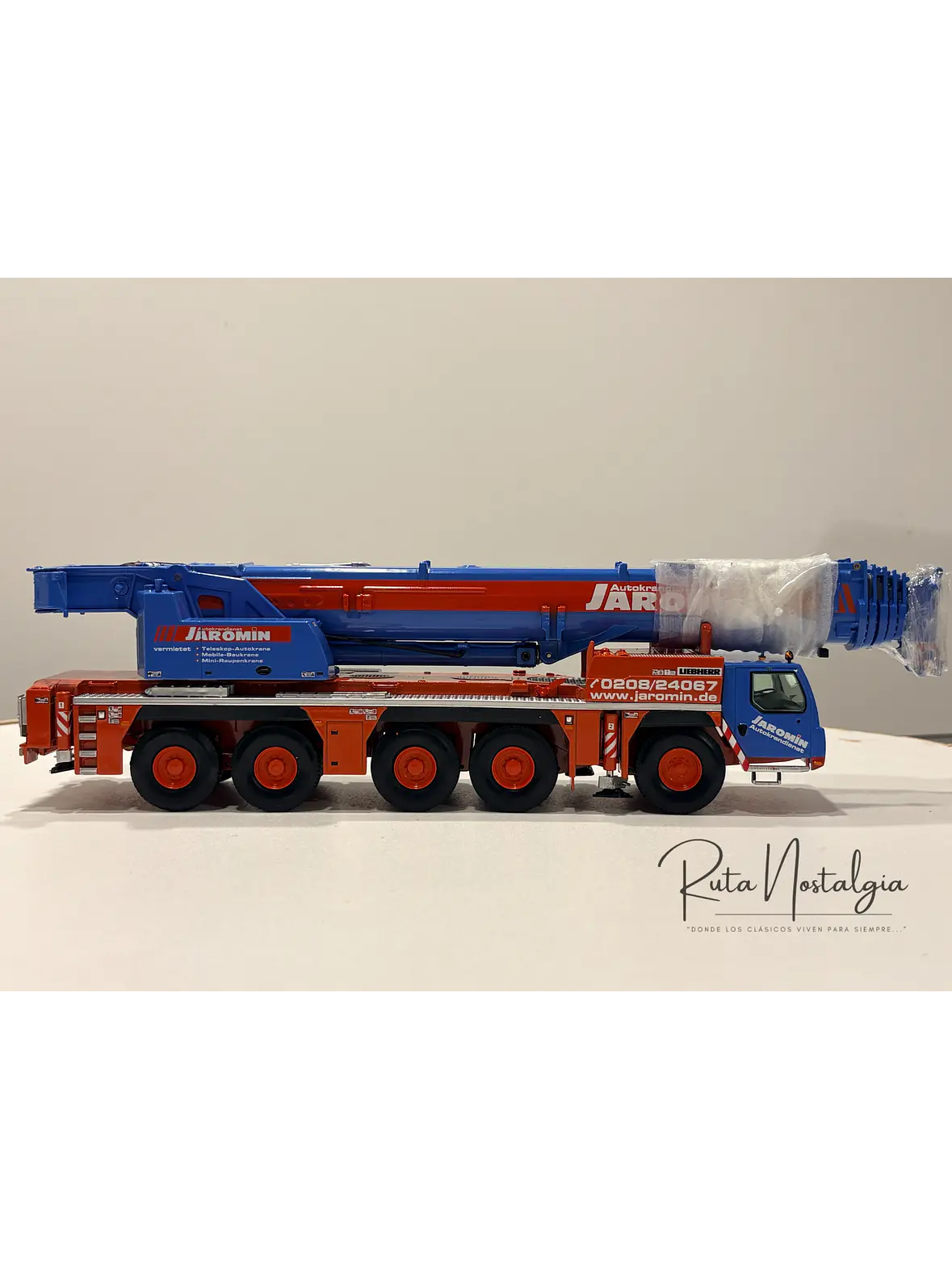 Grúa móvil todo terreno Liebherr LTM 1250-5.1  | NZG Modelle (Alemania) Escala 1:50 | Modelos: Jaromin y Fujimoto Juki 6