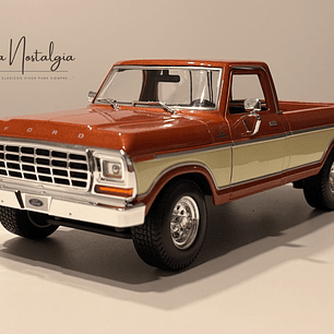 Ford F-150 Pick-Up 1979 Maisto 1:18 Brown White MI31462BR | Camioneta clásica a escala en Chile