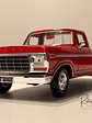 Ford F-150 Custom 1979 Motormax 1:24 – Pickup clásica americana para coleccionistas y amantes del transporte  - thumbnail 12