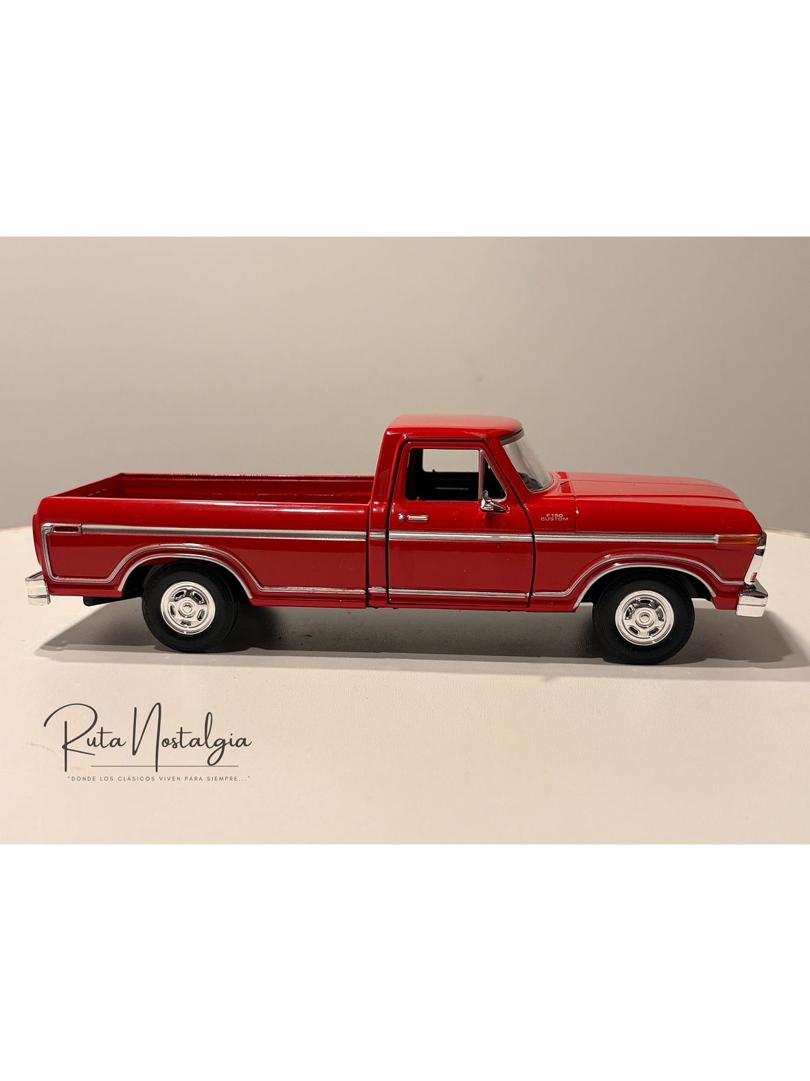 Ford F-150 Custom 1979 Motormax 1:24 – Pickup clásica americana para coleccionistas y amantes del transporte  16