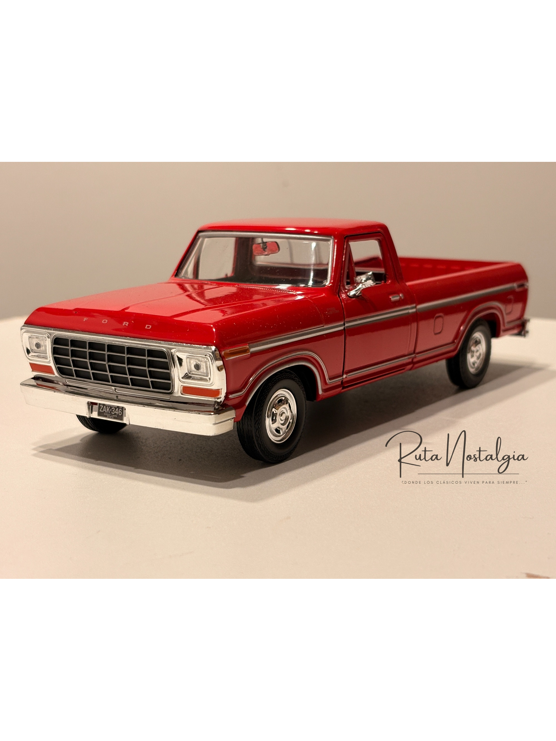 Ford F-150 Custom 1979 Motormax 1:24 – Pickup clásica americana para coleccionistas y amantes del transporte  21