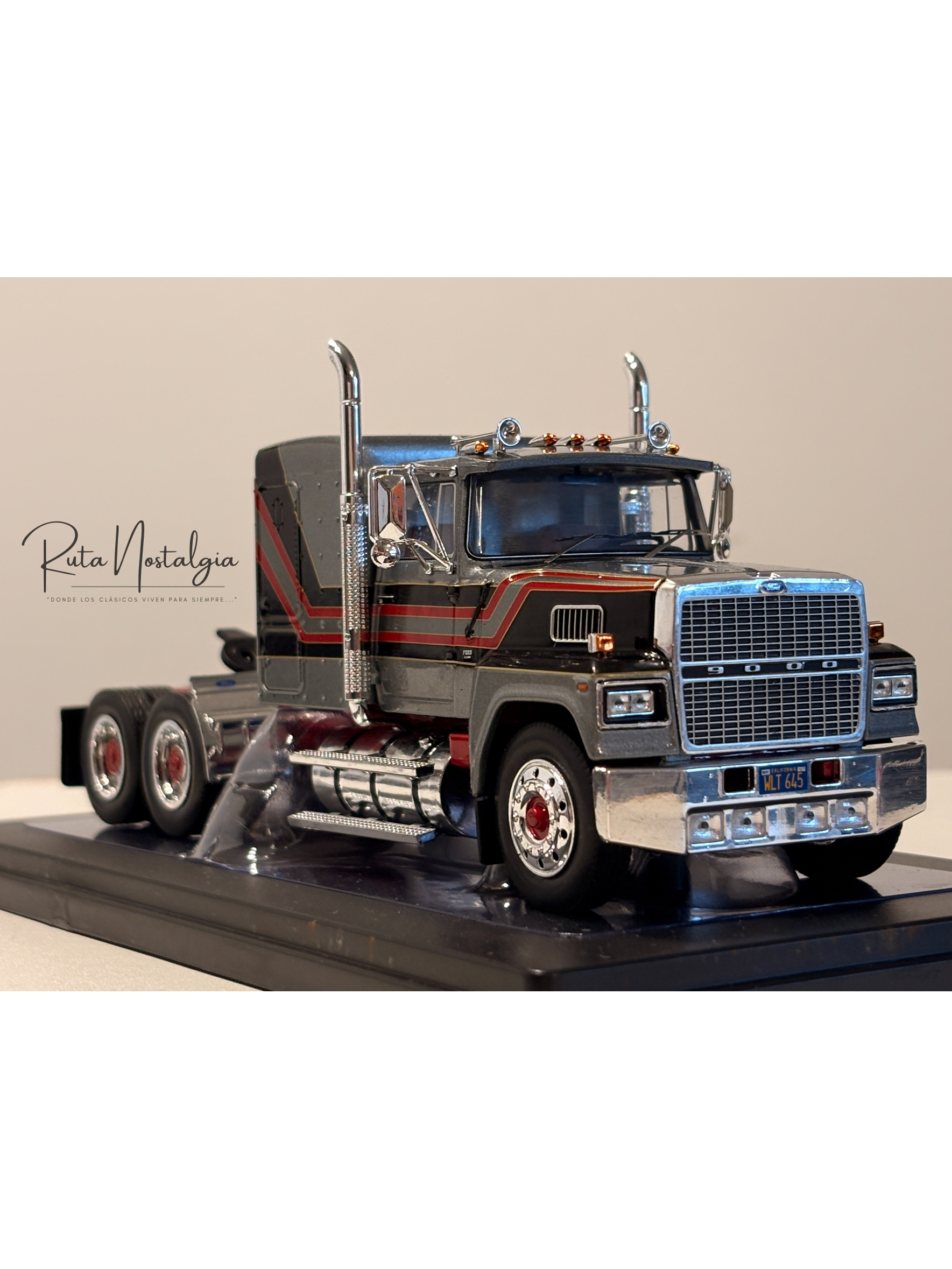 Camión Ford LTL-9000 – Ixo Models 1:43 – Clásico Americano en Chile 8