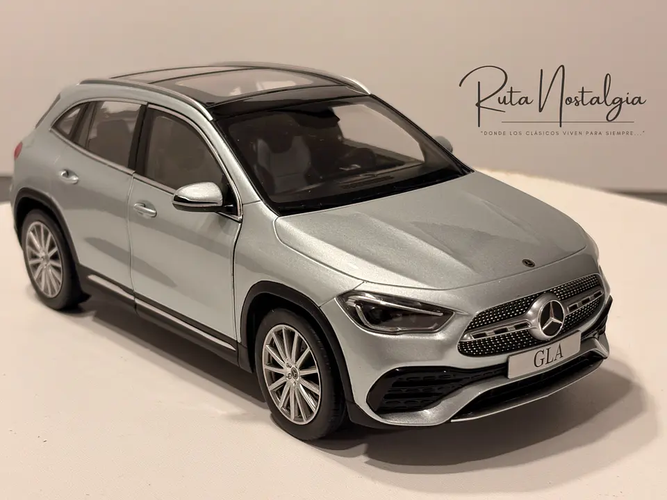 Auto Mercedes-Benz GLA Class H247 (2020) | Z-Models 1:18 5