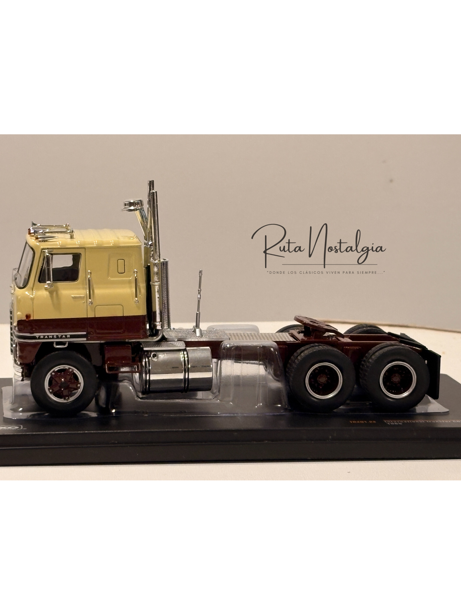 International Transtar COE (1976) 1:43 IXO Models TR219.22 – Camión clásico americano de cabina adelantada 7