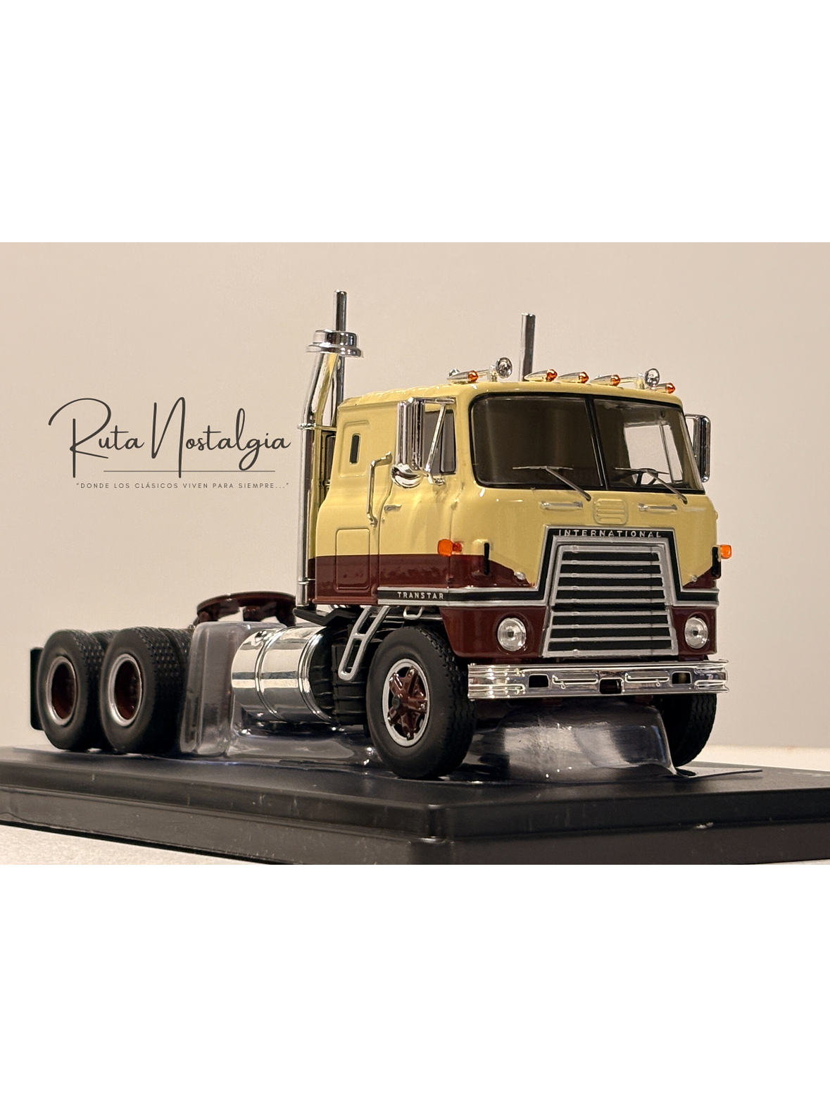 International Transtar COE (1976) 1:43 IXO Models TR219.22 – Camión clásico americano de cabina adelantada 8