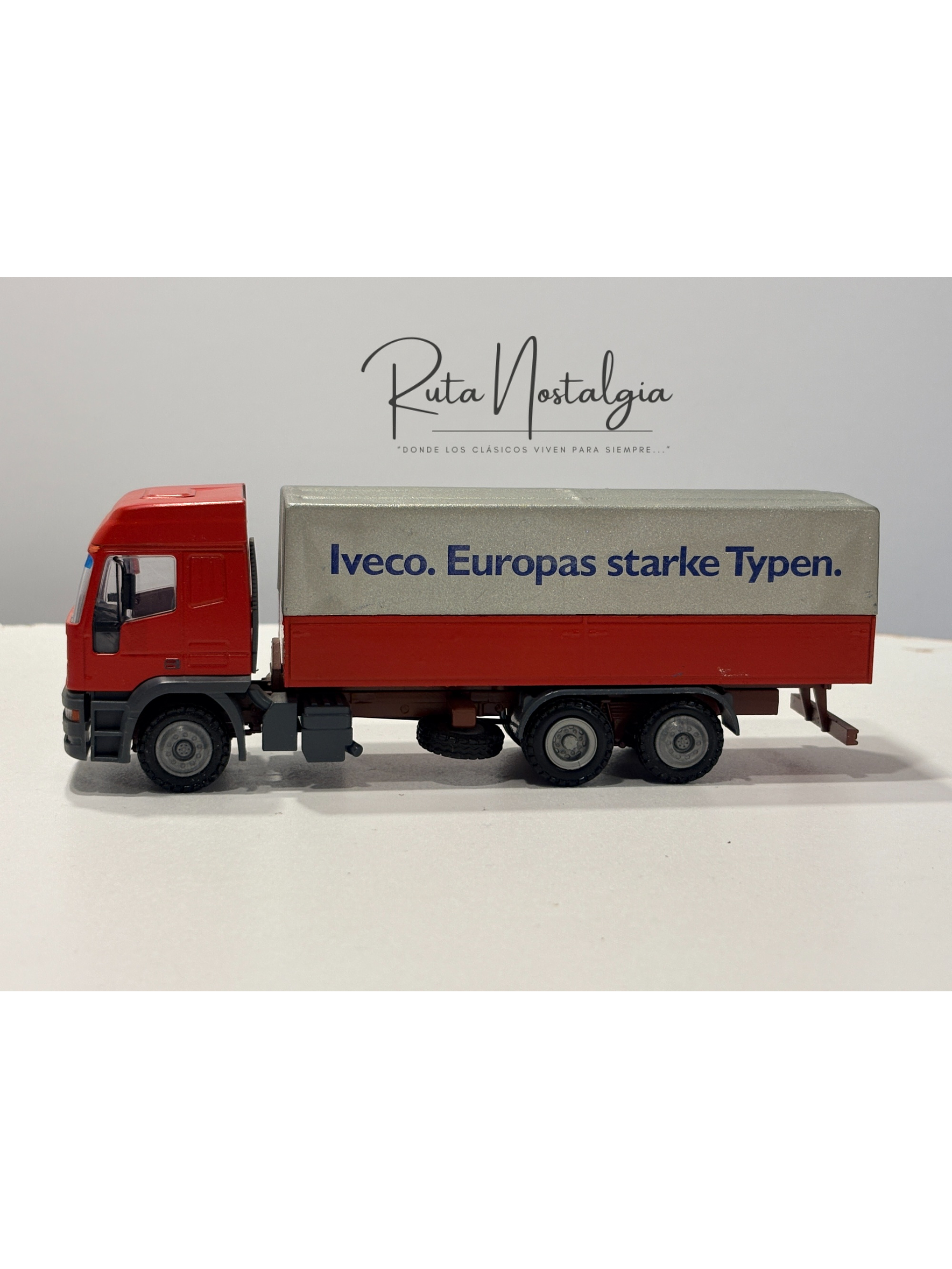 Camión Iveco EuroTech Truck of the Year 1993 1:50 Conrad 4298 | Modelo a escala diecast colección Ruta Nostalgia Chile 8