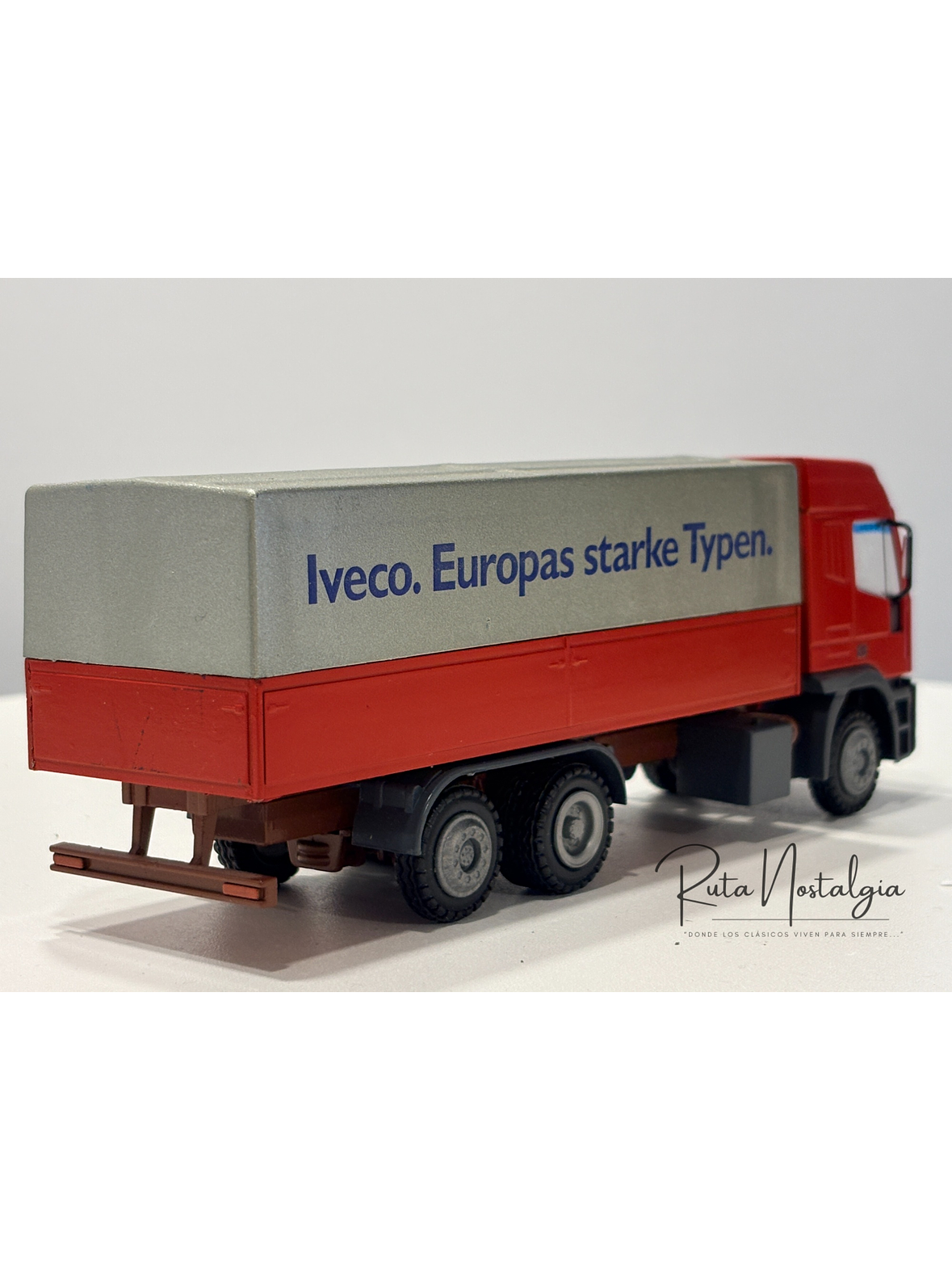 Camión Iveco EuroTech Truck of the Year 1993 1:50 Conrad 4298 | Modelo a escala diecast colección Ruta Nostalgia Chile 6