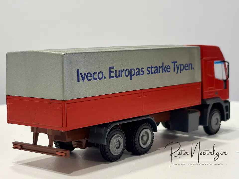 Camión Iveco EuroTech 