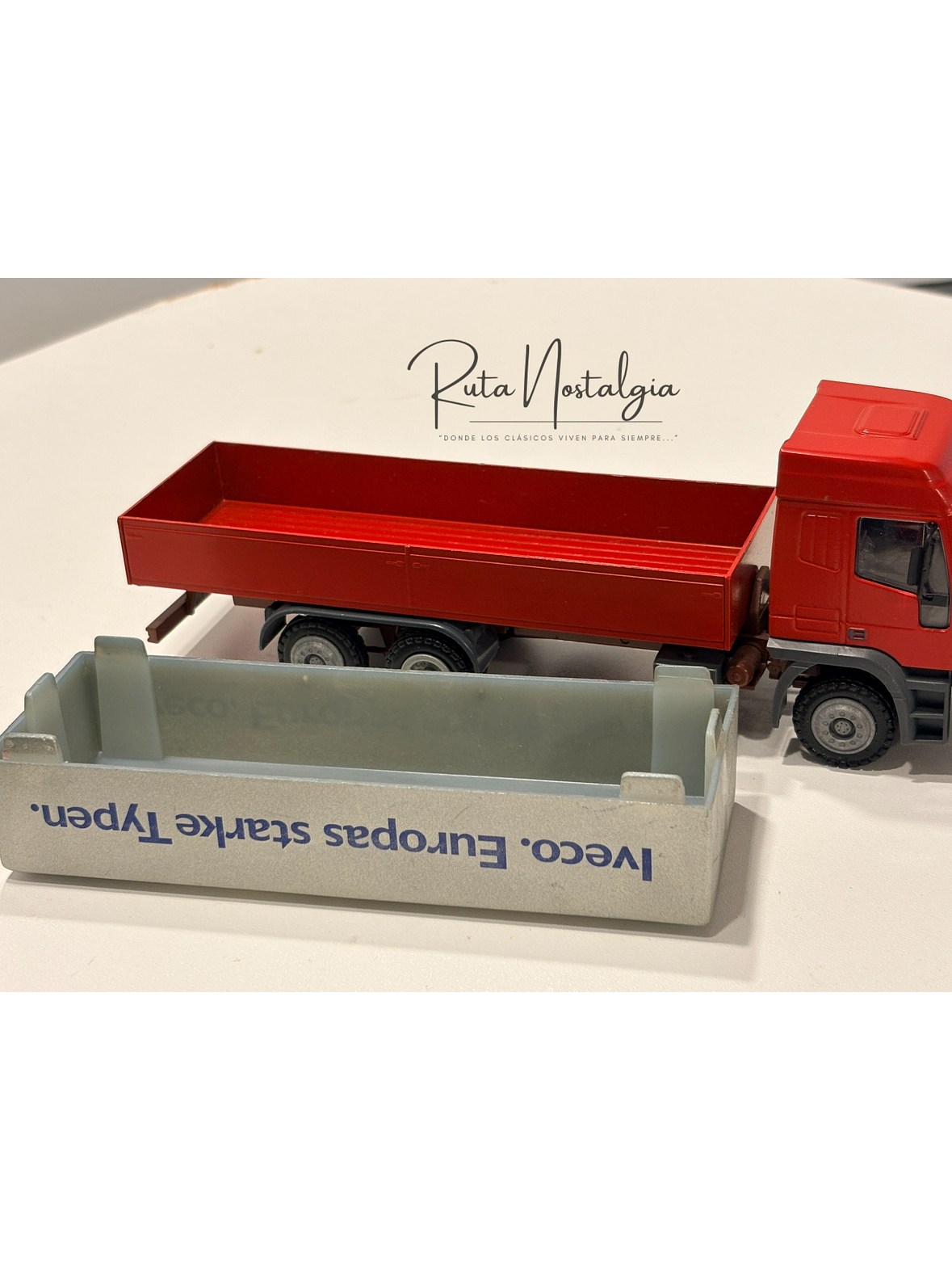 Camión Iveco EuroTech Truck of the Year 1993 1:50 Conrad 4298 | Modelo a escala diecast colección Ruta Nostalgia Chile 5