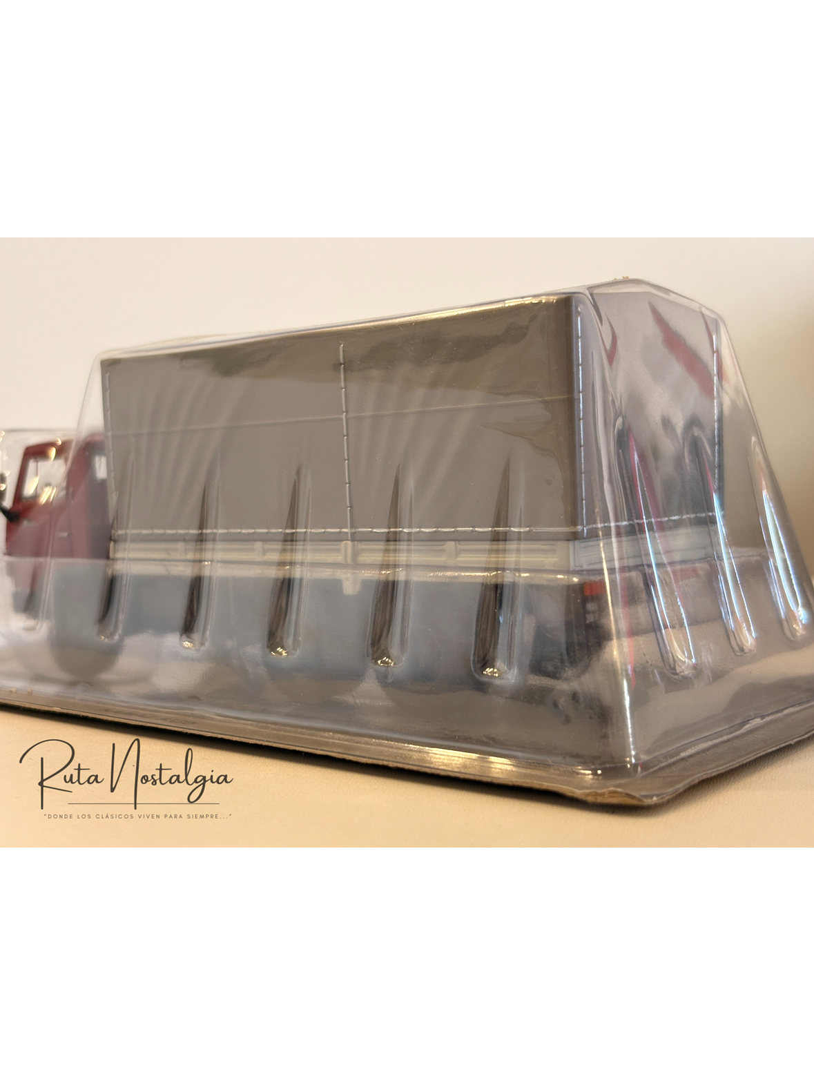  KAMAZ 5320 1976 1:43 | DeAgostini Iconic Trucks. Camión soviético clásico a escala para colección en Chile.  6