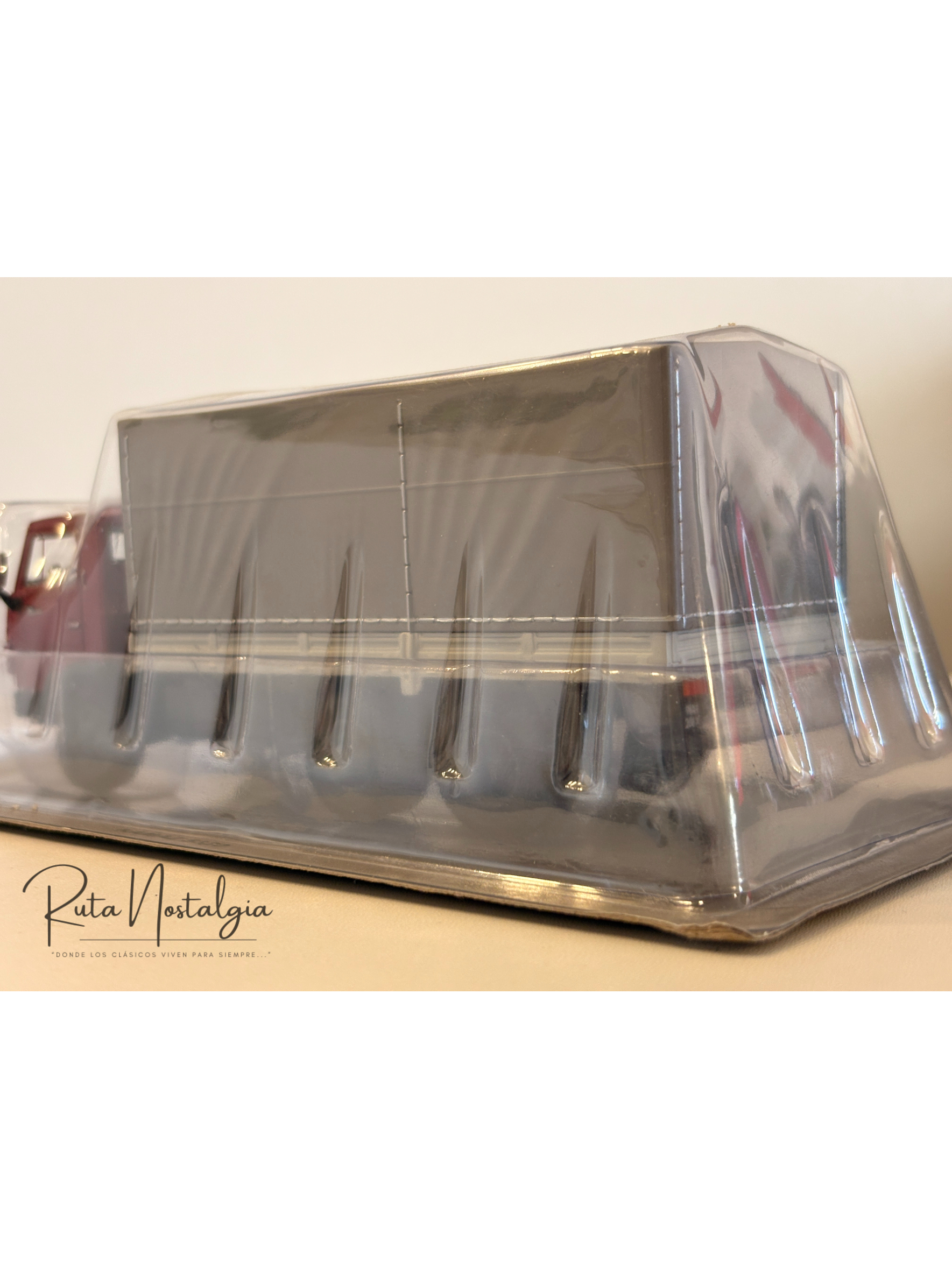  KAMAZ 5320 1976 1:43 | DeAgostini Iconic Trucks. Camión soviético clásico a escala para colección en Chile.  6