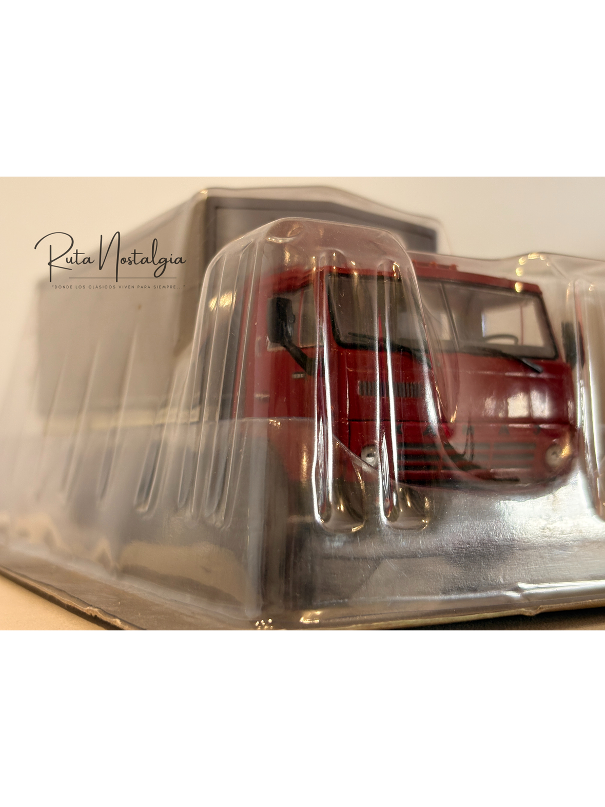  KAMAZ 5320 1976 1:43 | DeAgostini Iconic Trucks. Camión soviético clásico a escala para colección en Chile.  8