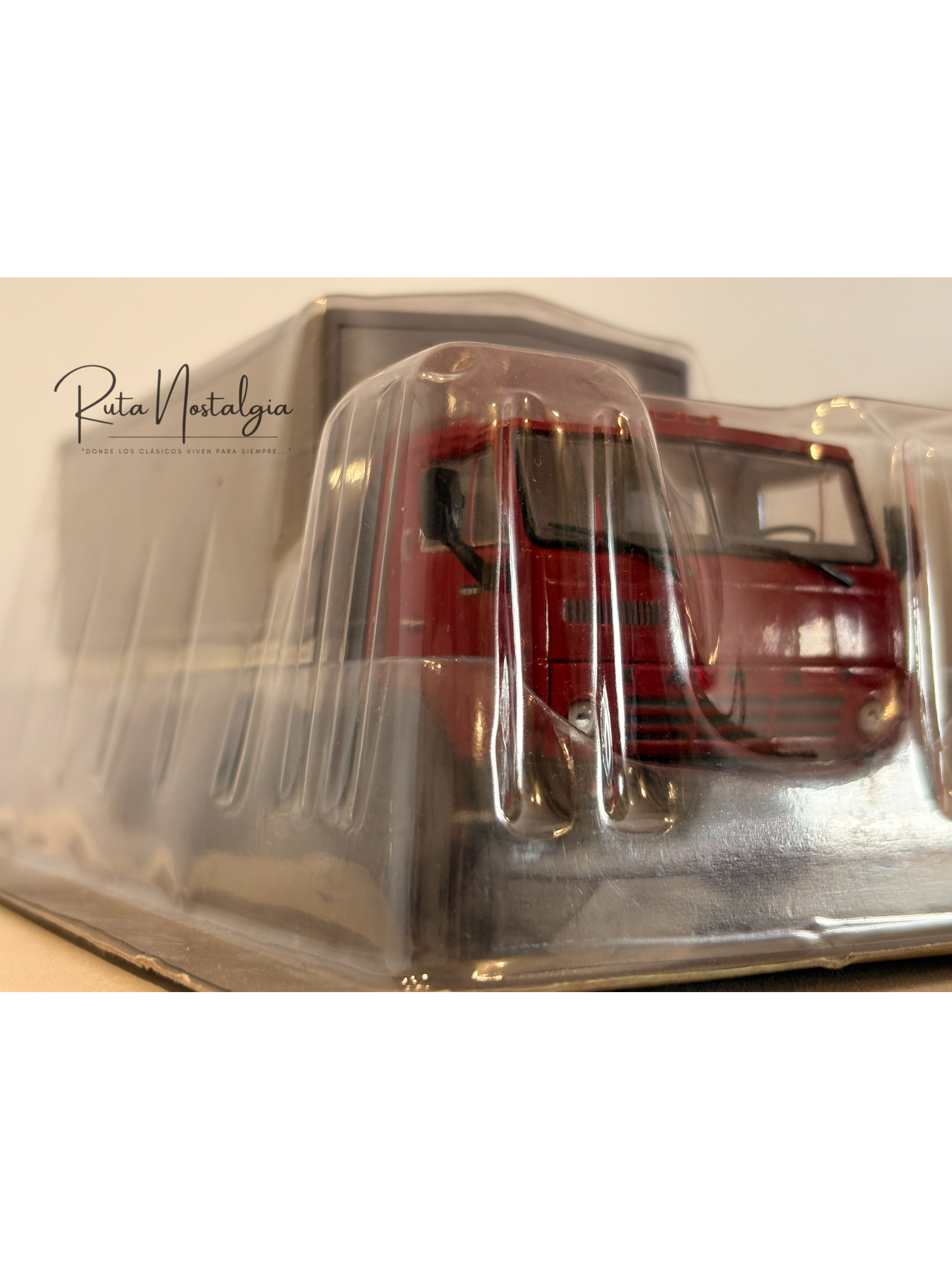  KAMAZ 5320 1976 1:43 | DeAgostini Iconic Trucks. Camión soviético clásico a escala para colección en Chile.  8