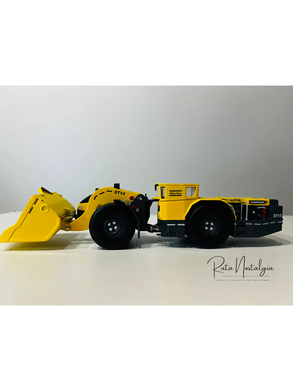 Cargador Subterráneo - Scooptram | Atlas Copco  ST14 - Escala 1:50  | Maquinaria Pesada Minería 5