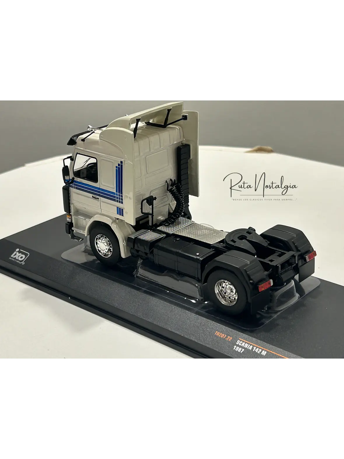 Camión Scania 142M Año 1981 – Ixo Models Escala 1:43 | Réplica Coleccionable de Alta Precisión 7