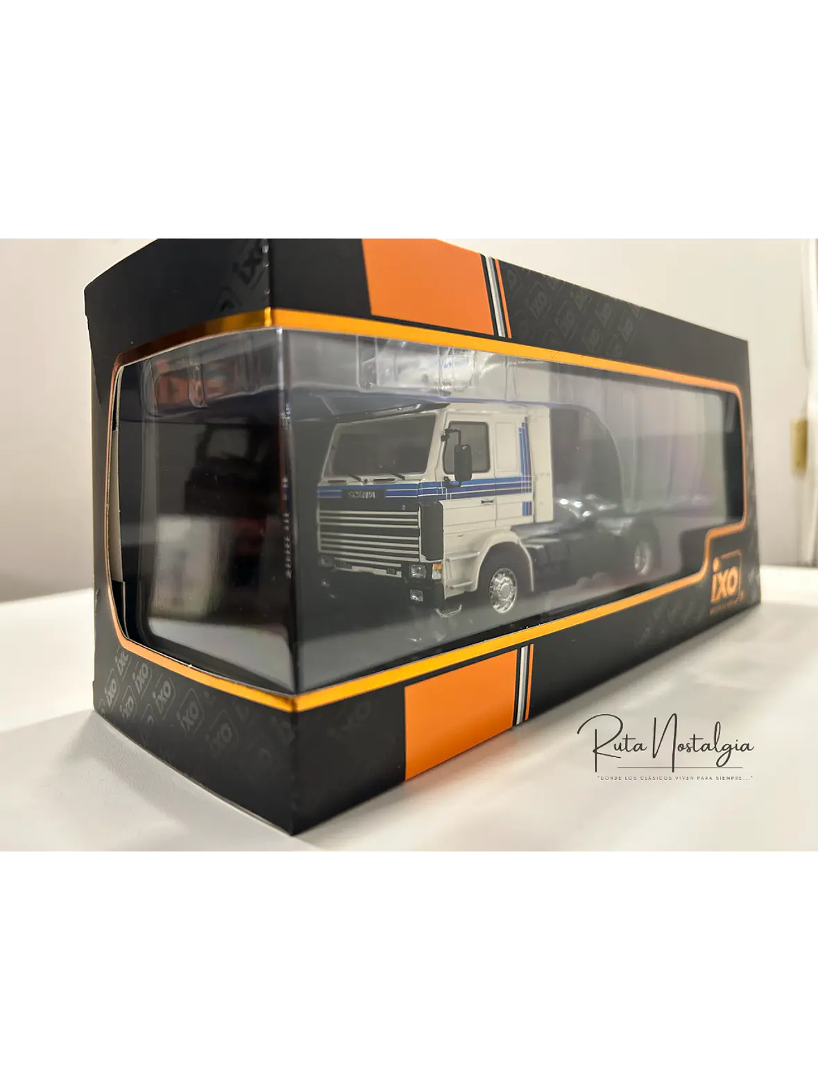 Camión Scania 142M Año 1981 – Ixo Models Escala 1:43 | Réplica Coleccionable de Alta Precisión 10