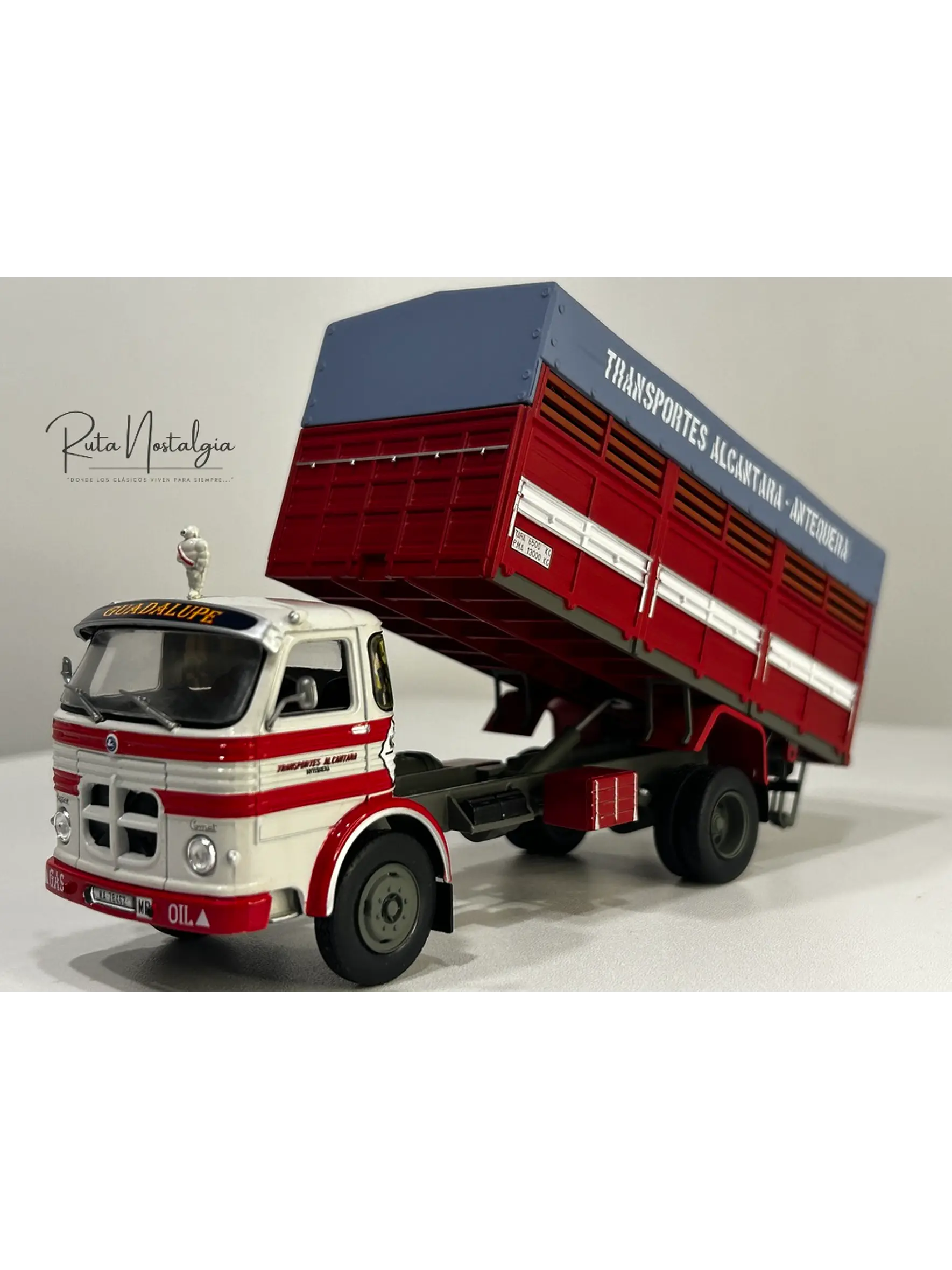 Pegaso 1095 “Transportes Alcántara” 1969 – Escala 1:43 | Die-cast Salvat (IXO) 3