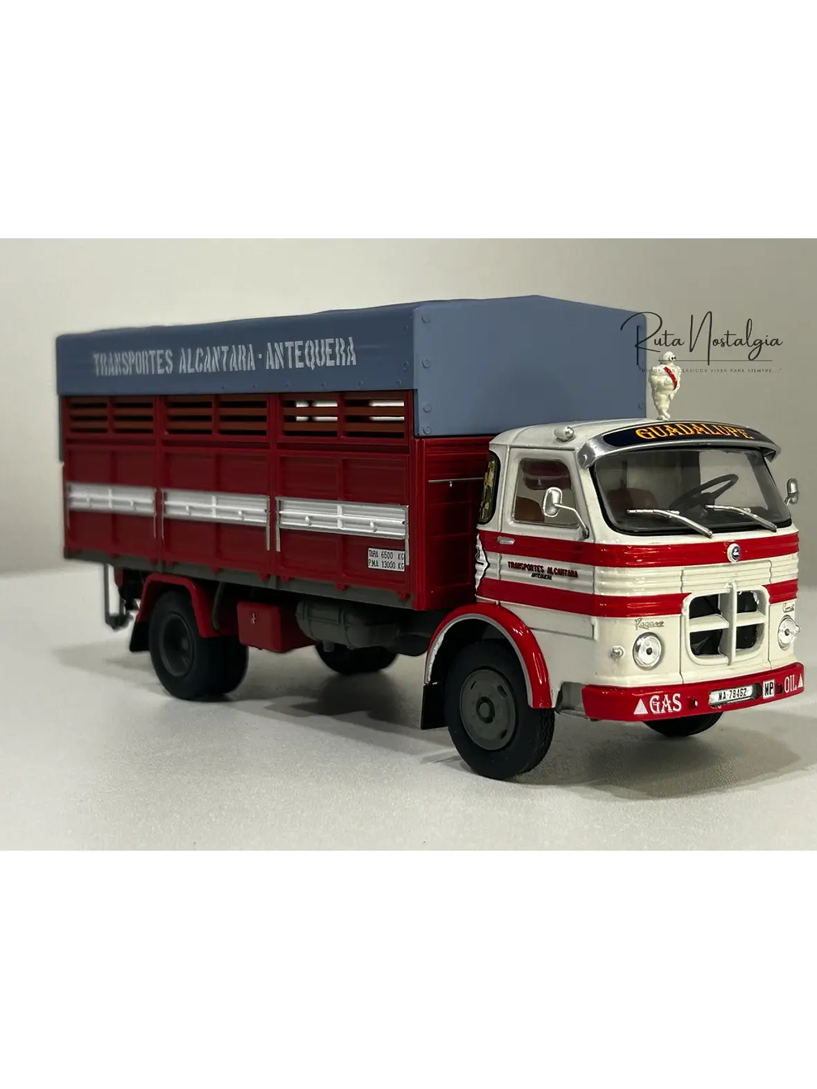 Pegaso 1095 “Transportes Alcántara” 1969 – Escala 1:43 | Die-cast Salvat (IXO) 7