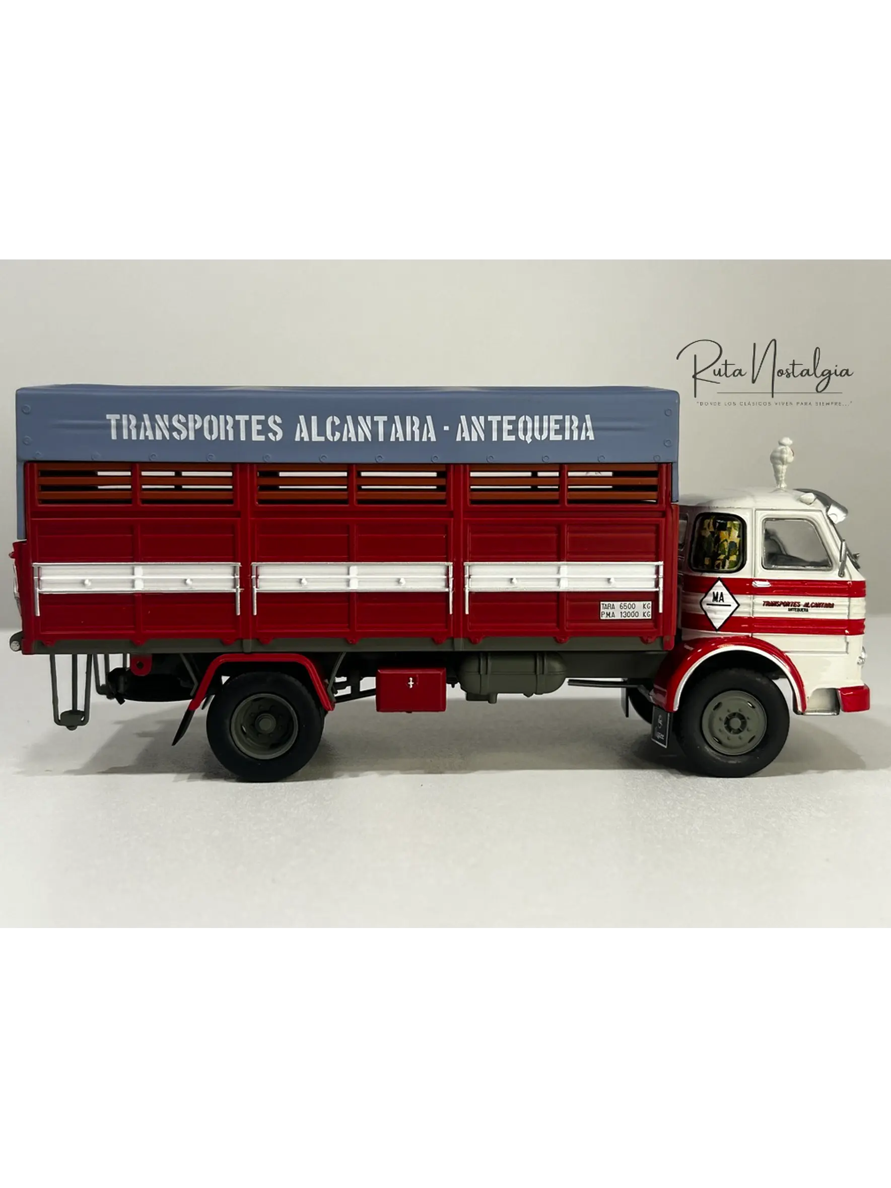 Pegaso 1095 “Transportes Alcántara” 1969 – Escala 1:43 | Die-cast Salvat (IXO) 8