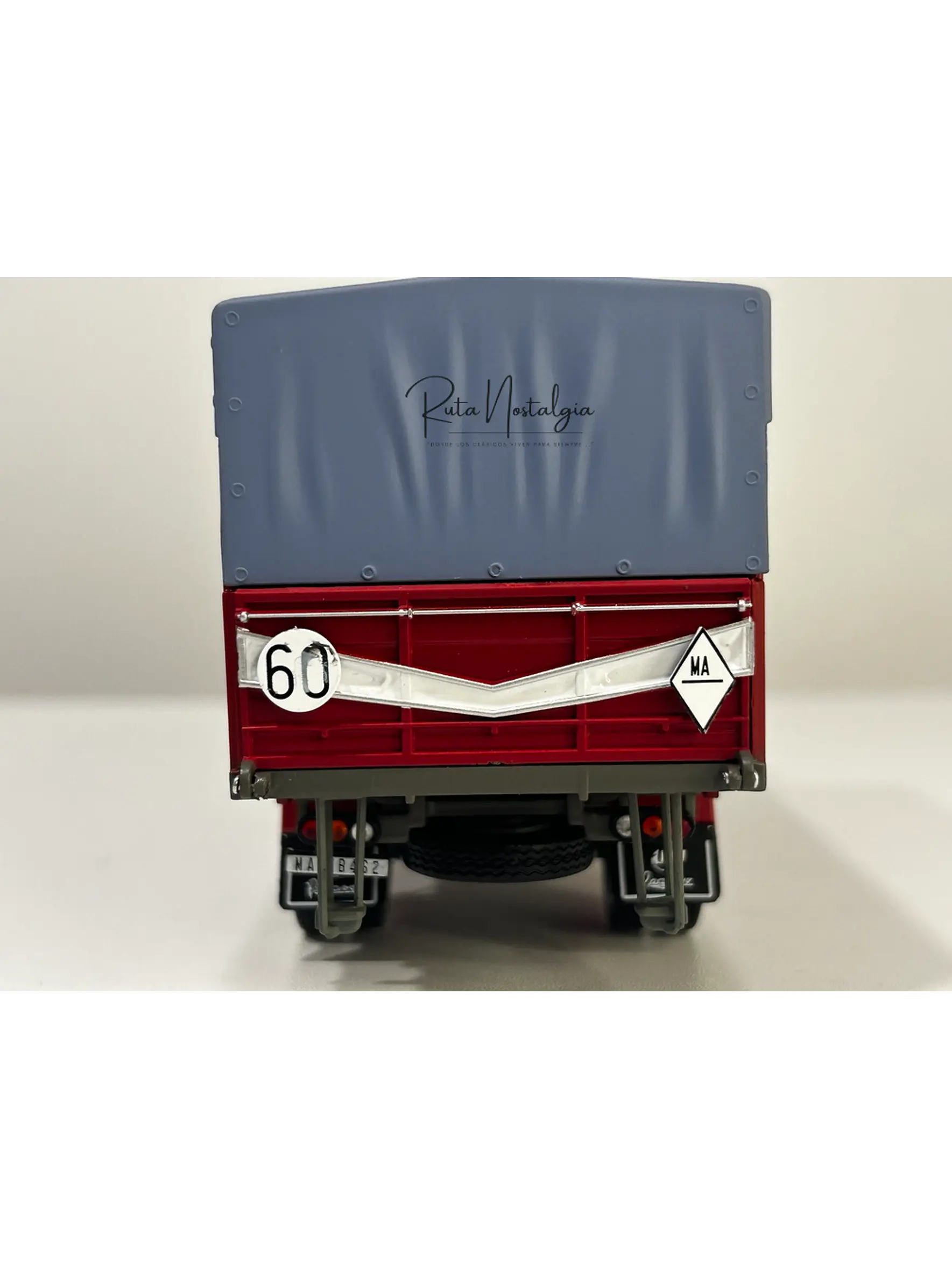 Pegaso 1095 “Transportes Alcántara” 1969 – Escala 1:43 | Die-cast Salvat (IXO) 10