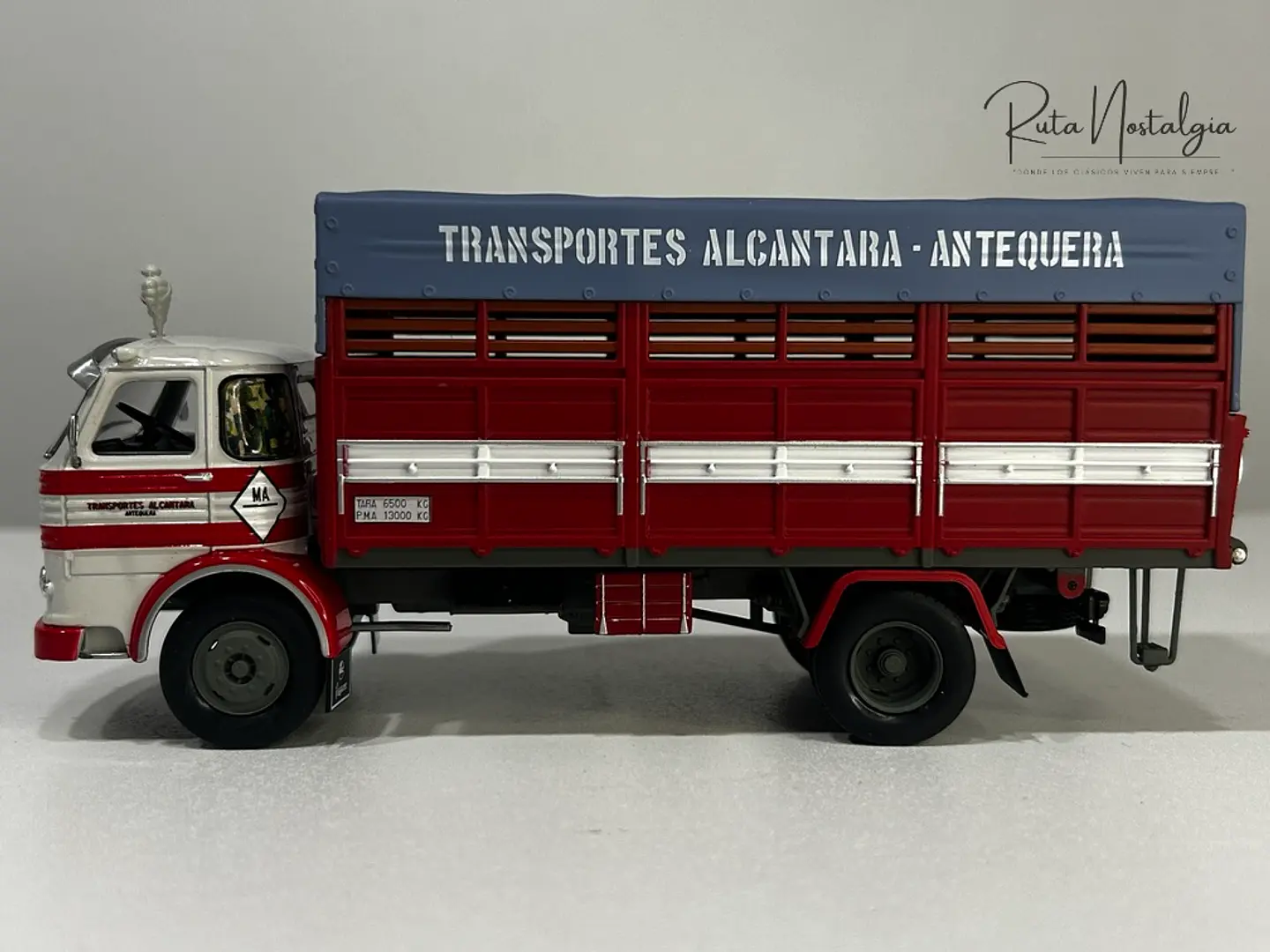 Camión Pegaso 1095 “Transportes Alcántara” | Salvat 1:43 12