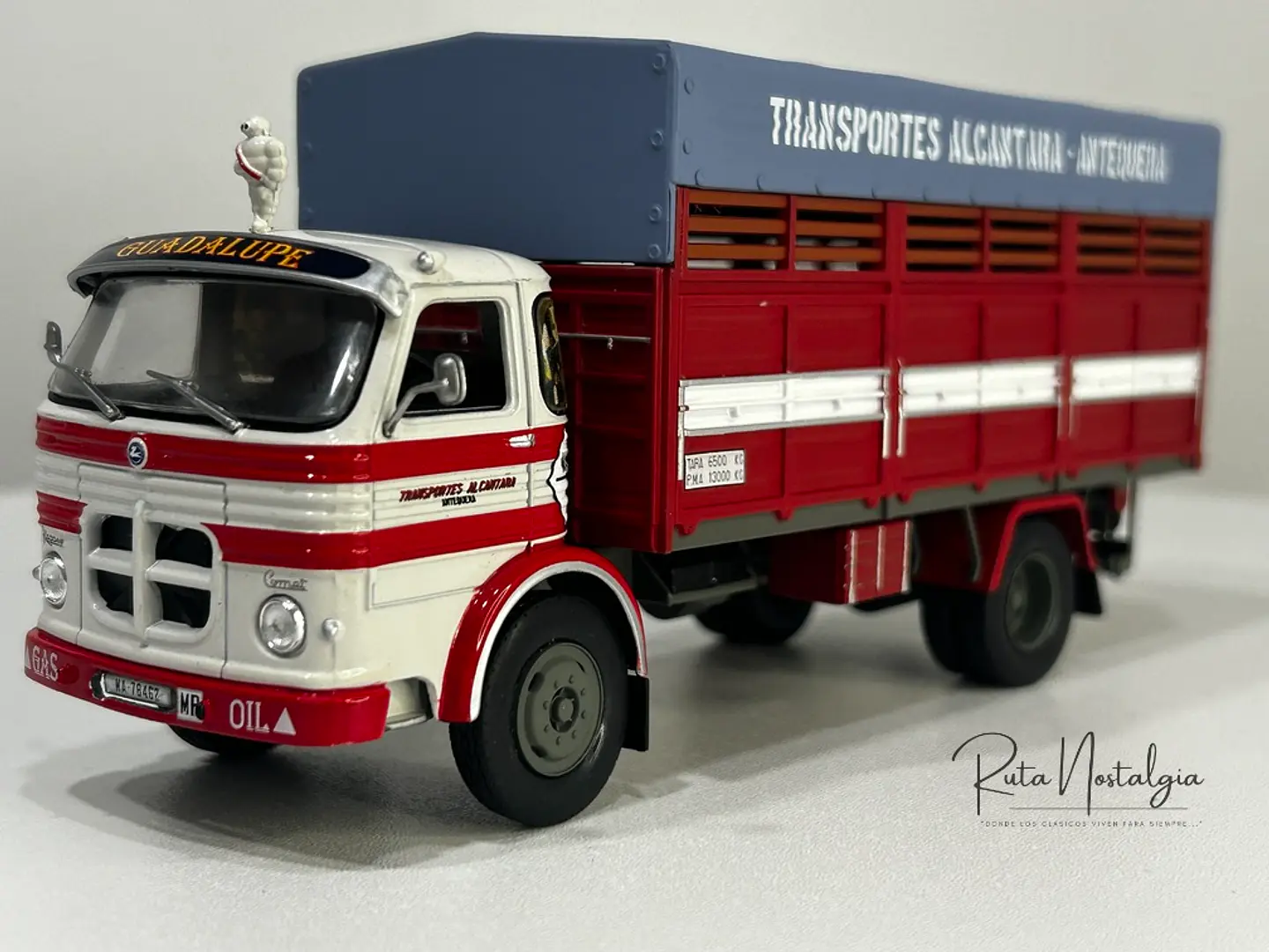 Camión Pegaso 1095 “Transportes Alcántara” | Salvat 1:43 13