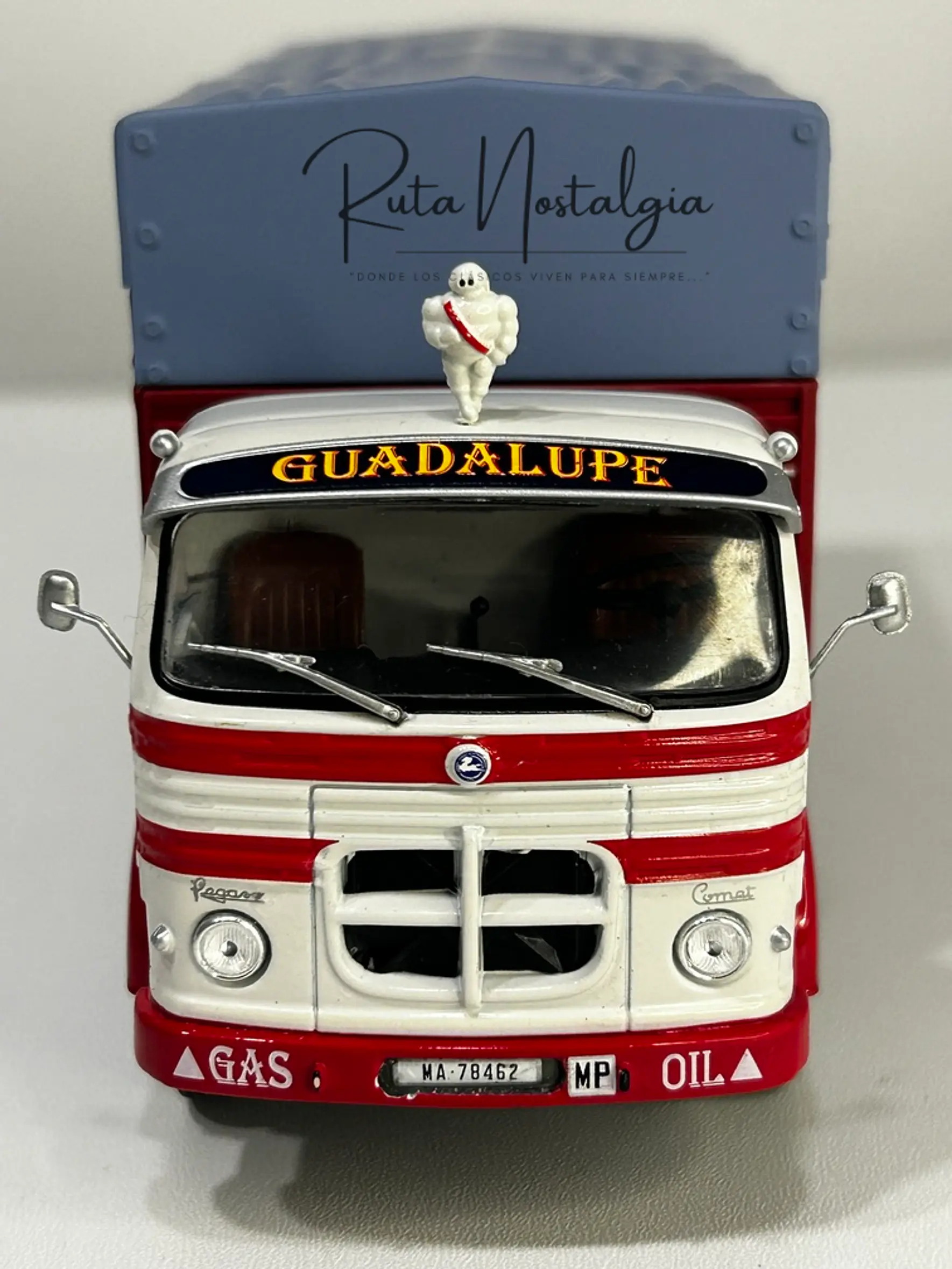 Pegaso 1095 “Transportes Alcántara” 1969 – Escala 1:43 | Die-cast Salvat (IXO) 4