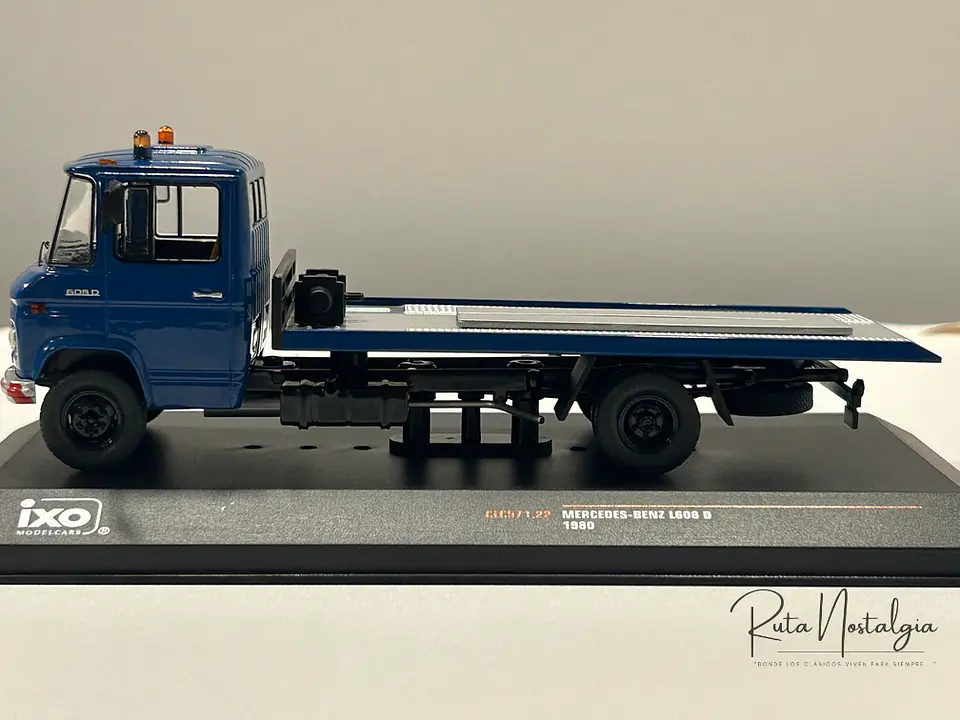Camión Mercedes-Benz L608D 1980 | IXO Escala 1:43 7
