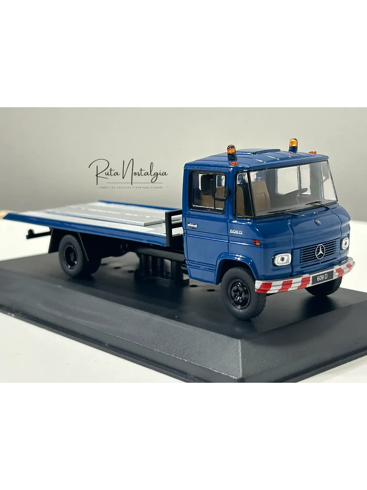 Mercedes-Benz L608D 1980 – Ixo Models 1:43 – Clásico del transporte chileno 3