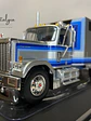 GMC General 1980 – Ixo Models 1:43 – Ícono Americano de Potencia - Miniatura 1