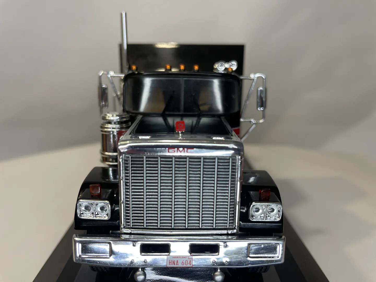 Camión GMC General (1980) | IXO 1:43 Coleccionable 12