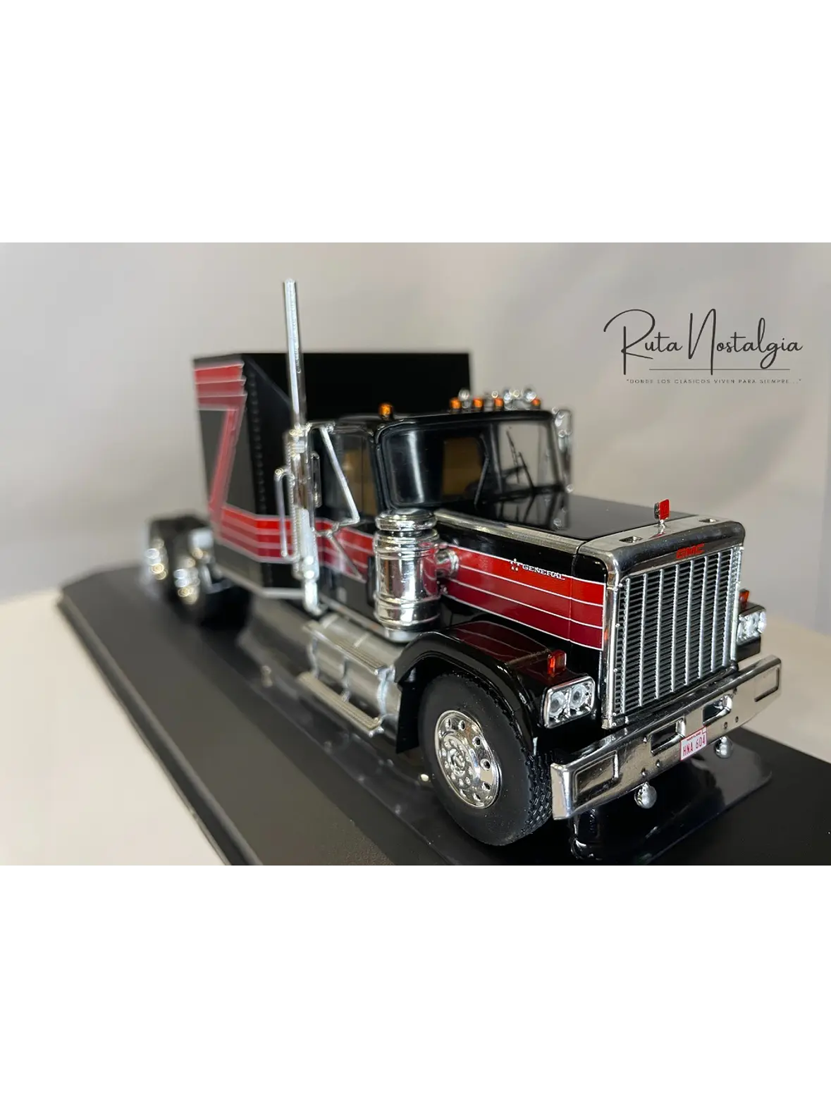 GMC General 1980 – Ixo Models 1:43 – Ícono Americano de Potencia 13