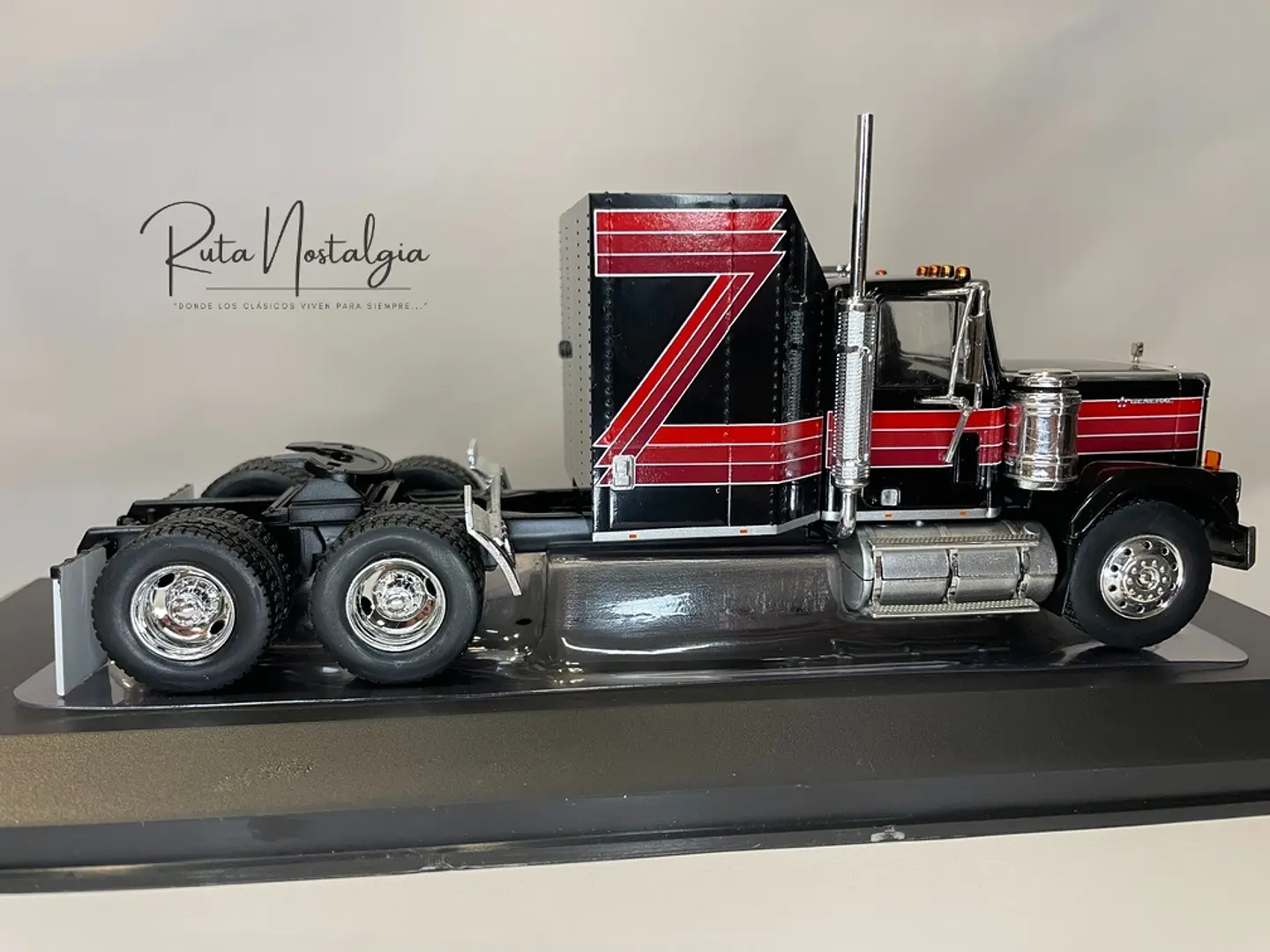 Camión GMC General (1980) | IXO 1:43 Coleccionable 14