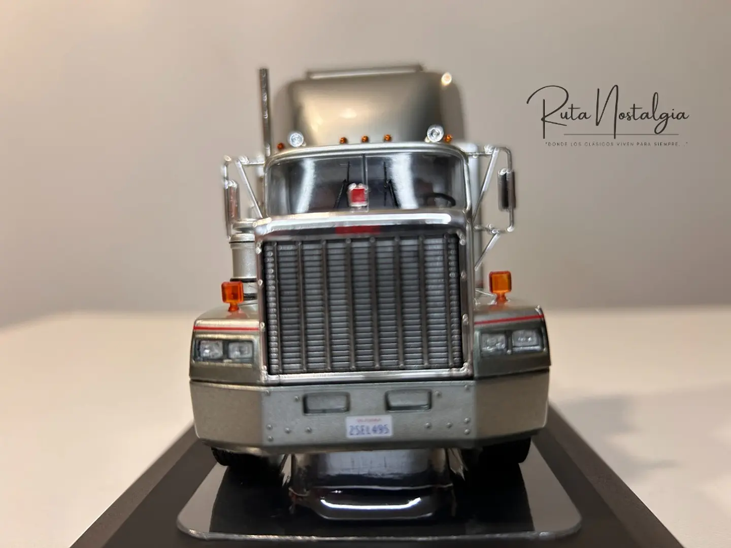 Camión GMC General SBFA 1988 | IXO Escala 1:43 12