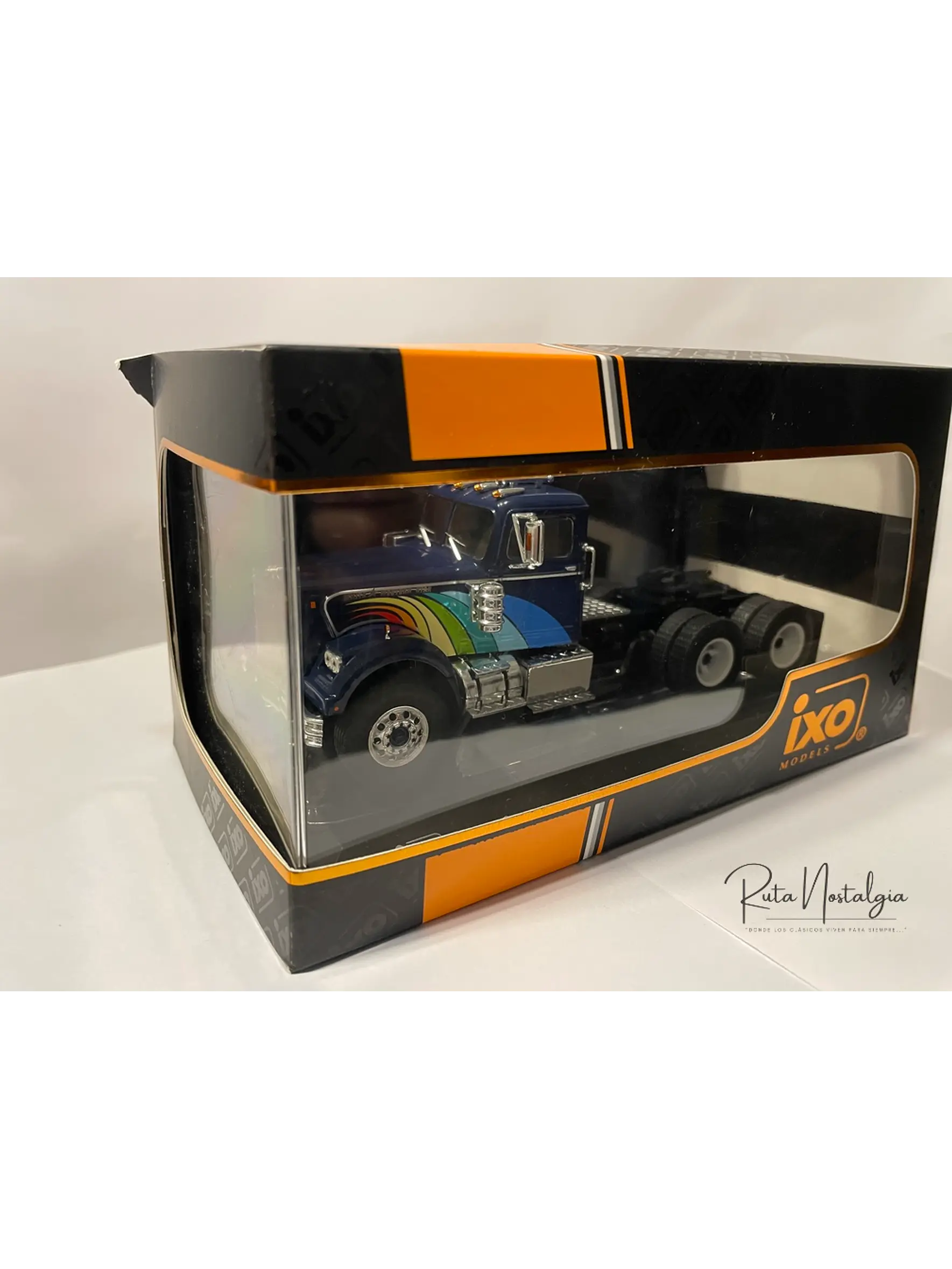 White / Western Star 4864 1970 – IXO Models 1:43 – Clásico Americano Azul Profundo 10
