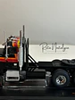 Freightliner FLC 120 64T Tractor Truck 1977 – Ixo Models 1:43 – Leyenda del Transporte en Chile - Miniatura 8