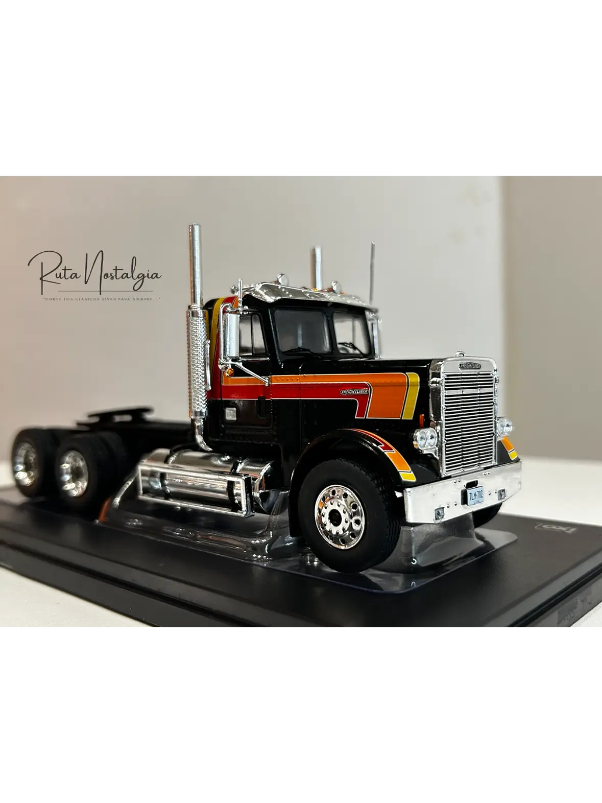 Freightliner FLC 120 64T Tractor Truck 1977 – Ixo Models 1:43 – Leyenda del Transporte en Chile 3