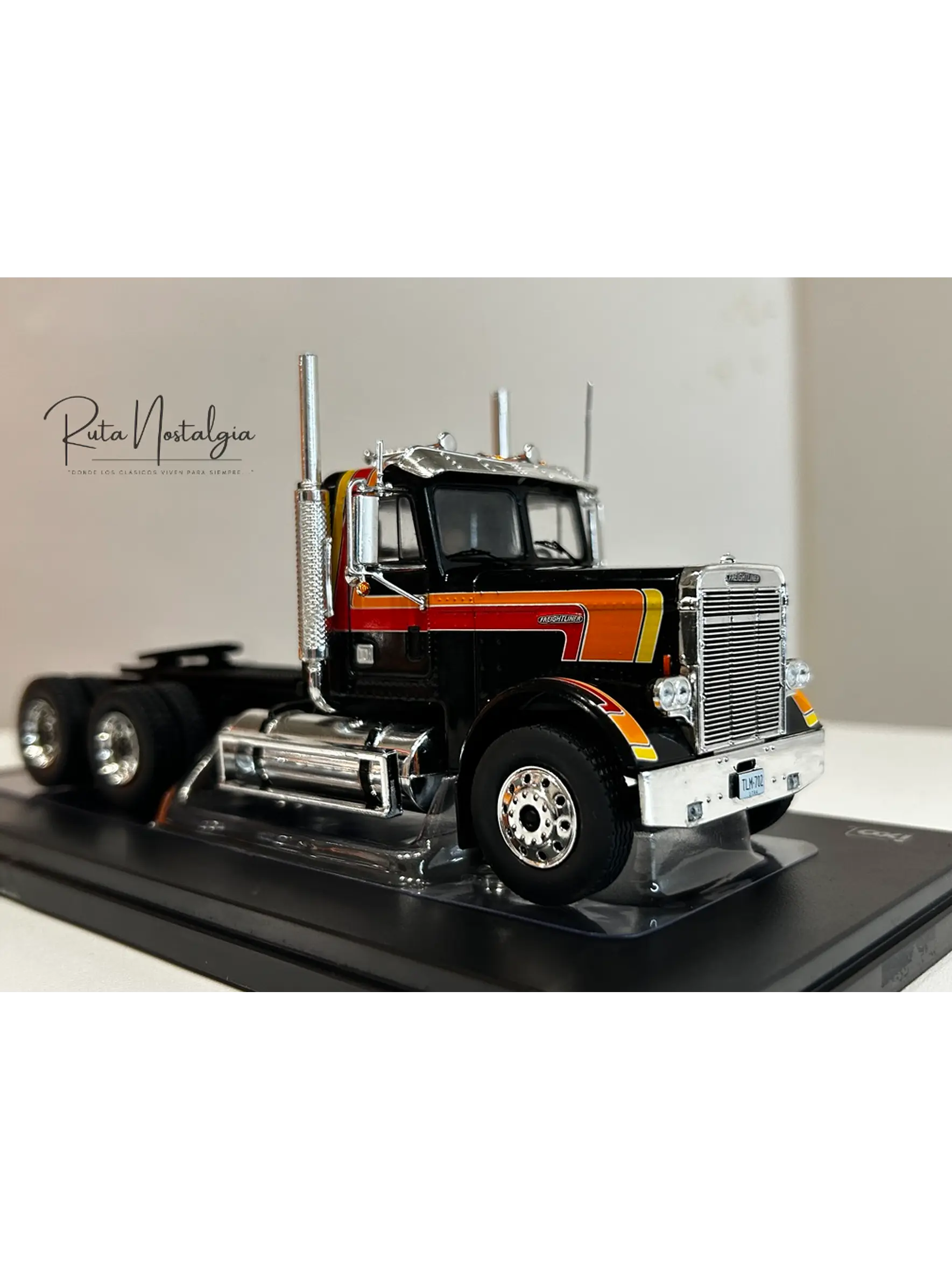 Freightliner FLC 120 64T Tractor Truck 1977 – Ixo Models 1:43 – Leyenda del Transporte en Chile 3
