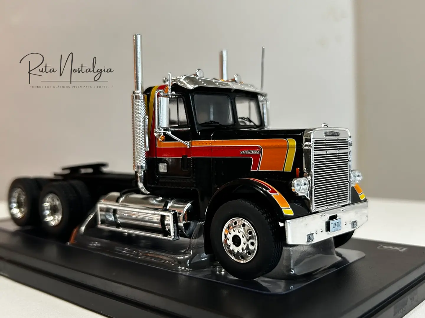 Camión Freightliner FLC 120 64T (1977) | IXO 1:43 3