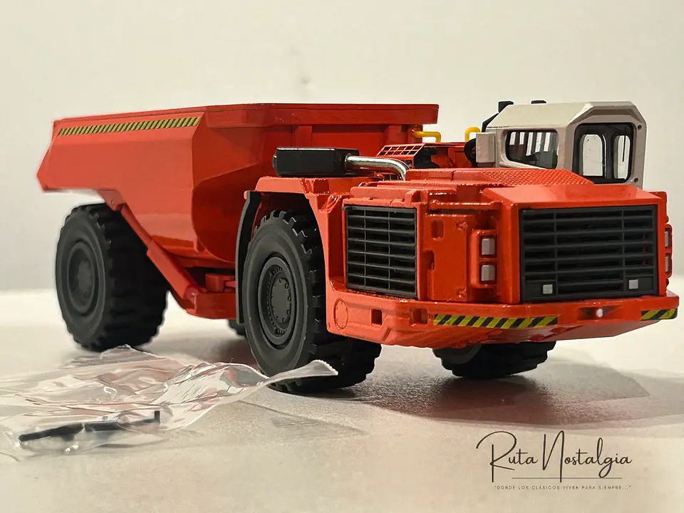 Equipo Minero Sandvik TH550 | Conrad Escala 1:50 4
