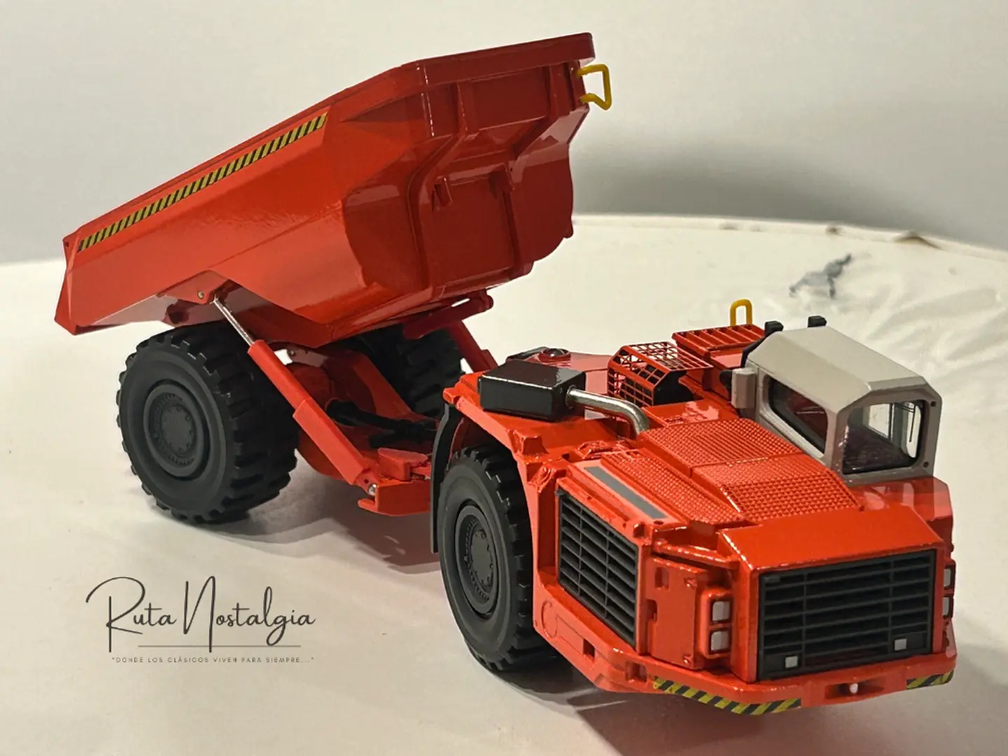 Equipo Minero Sandvik TH550 | Conrad Escala 1:50 5