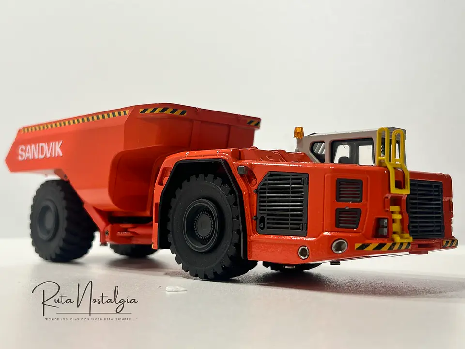 Equipo Minero Sandvik Toro TH663 | Conrad 1:50 3