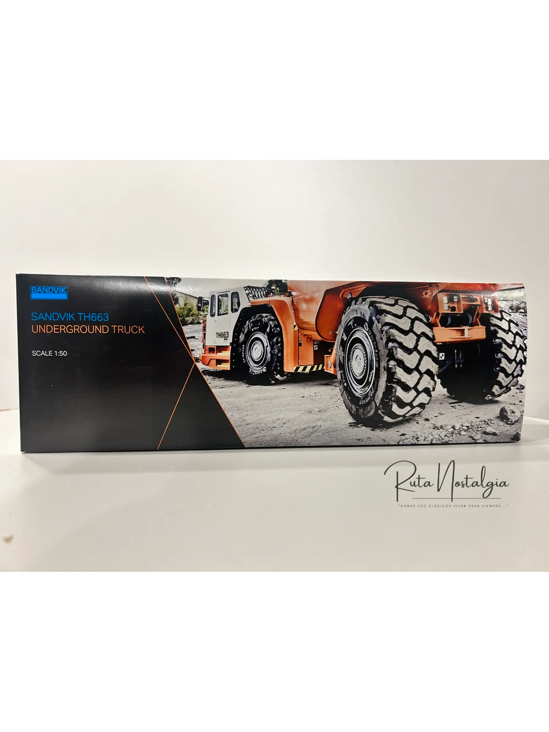 Camión Dumper Subterráneo Sandvik Toro TH663  — Conrad Modelle - Escala 1:50. Equipo minería subterránea bajo perfil de 63 ton. 10
