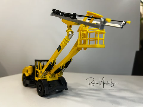 Perforador Subterráneo - Jumbo Boomer Epiroc E2 - Escala 1:50 – Jumbo de perforación a escala para minería subterránea